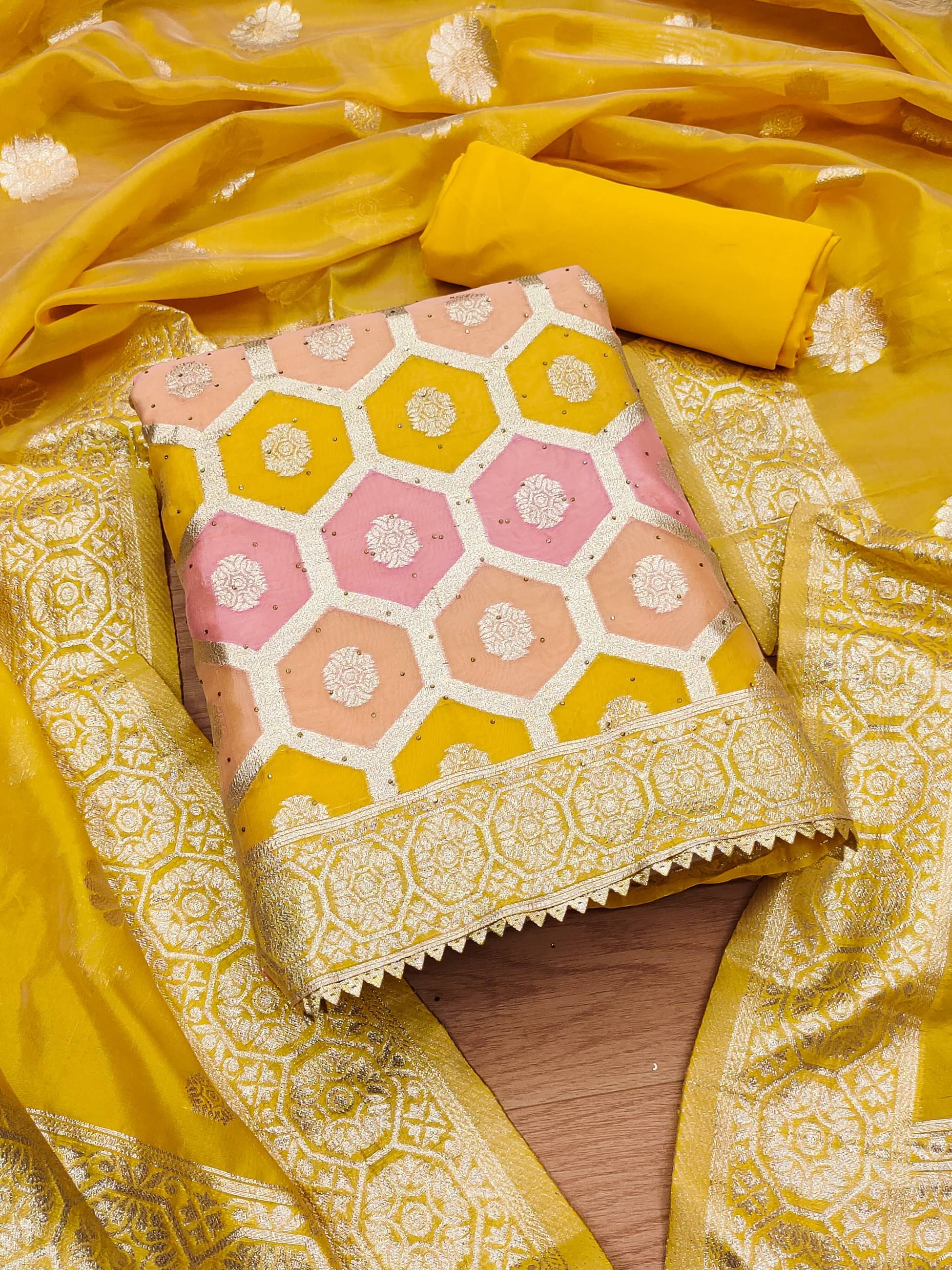     			HL SILKMILLS Unstitched Silk Embellished Dress Material - Yellow ( Pack of 1 )