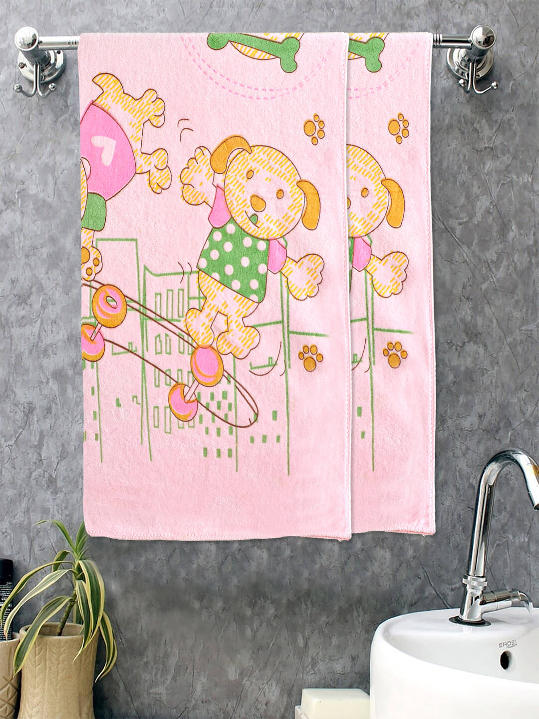     			FABINALIV Set of 2 Pink Cotton Bath Towels