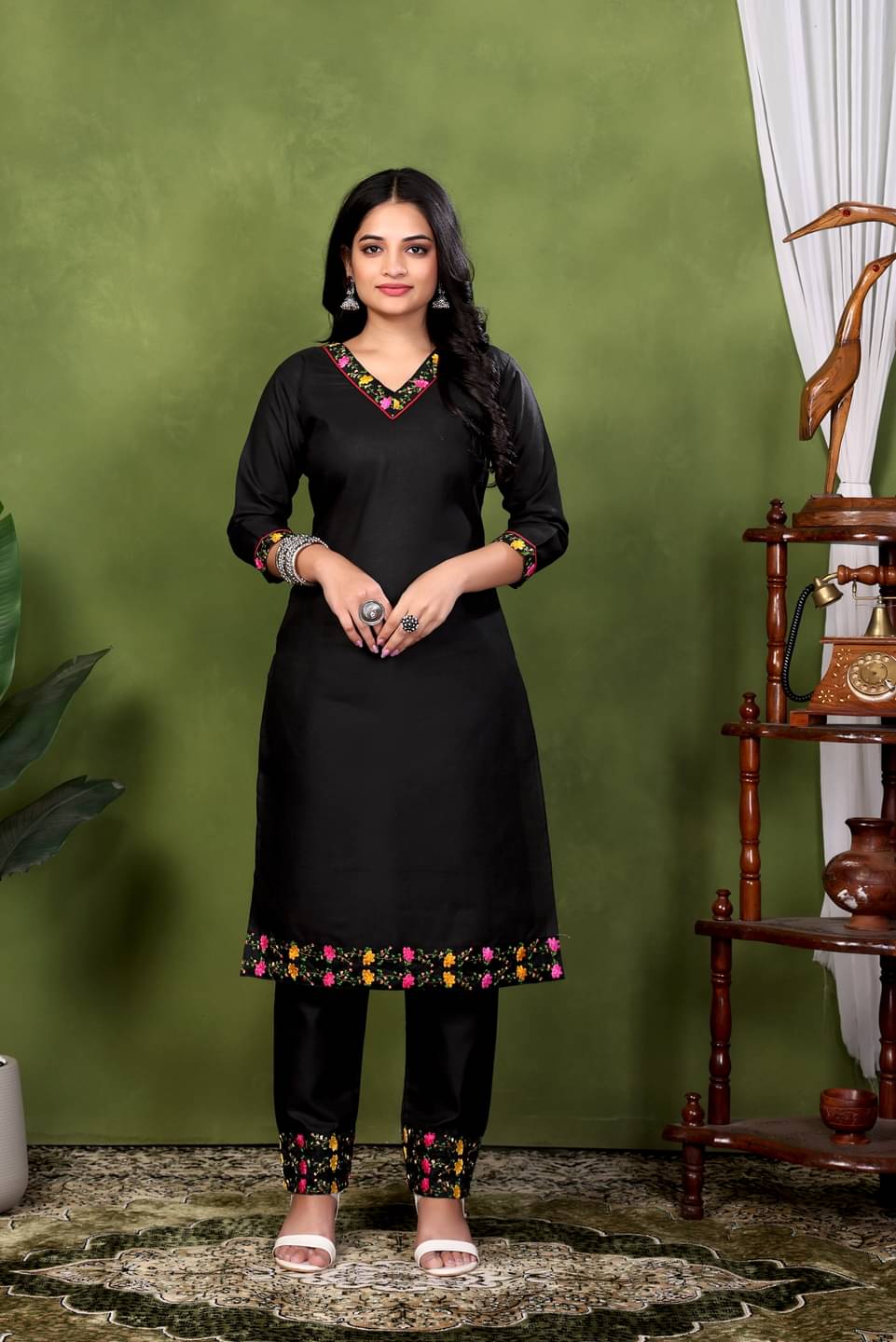 YAGNIK FASHION Cotton Printed Kurti With Pants Women's Stitched Salwar Suit - Black ( Pack of 1 ) YAGNIK FASHION Cotton Printed Kurti With Pants Women's Stitched Salwar Suit - Black ( Pack of 1 )
