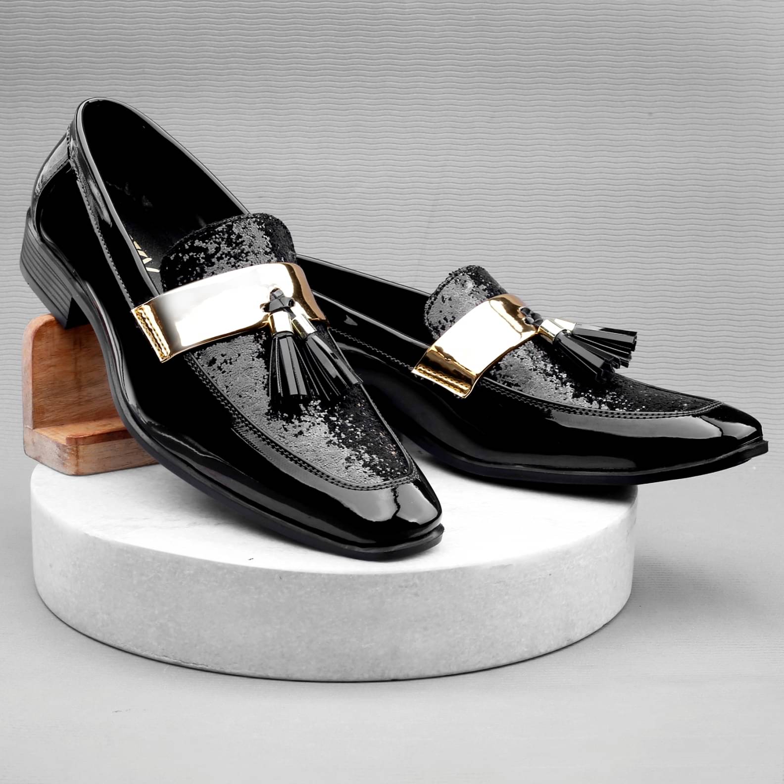     			BXXY Black Men's Tassel