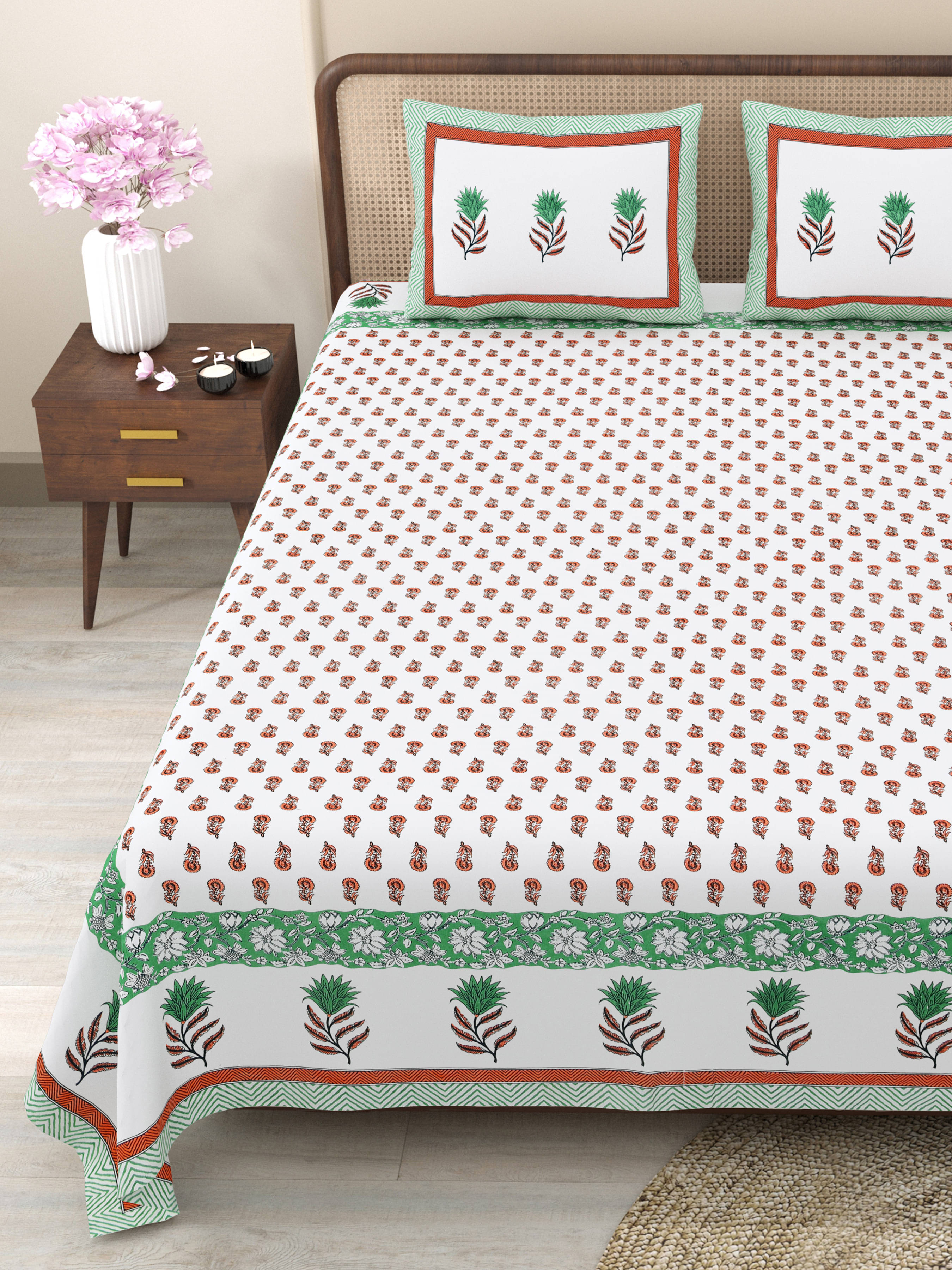     			CLOTHOLOGY Cotton 1 Double King Bedsheet with 2 Pillow Covers ( Multicolor )