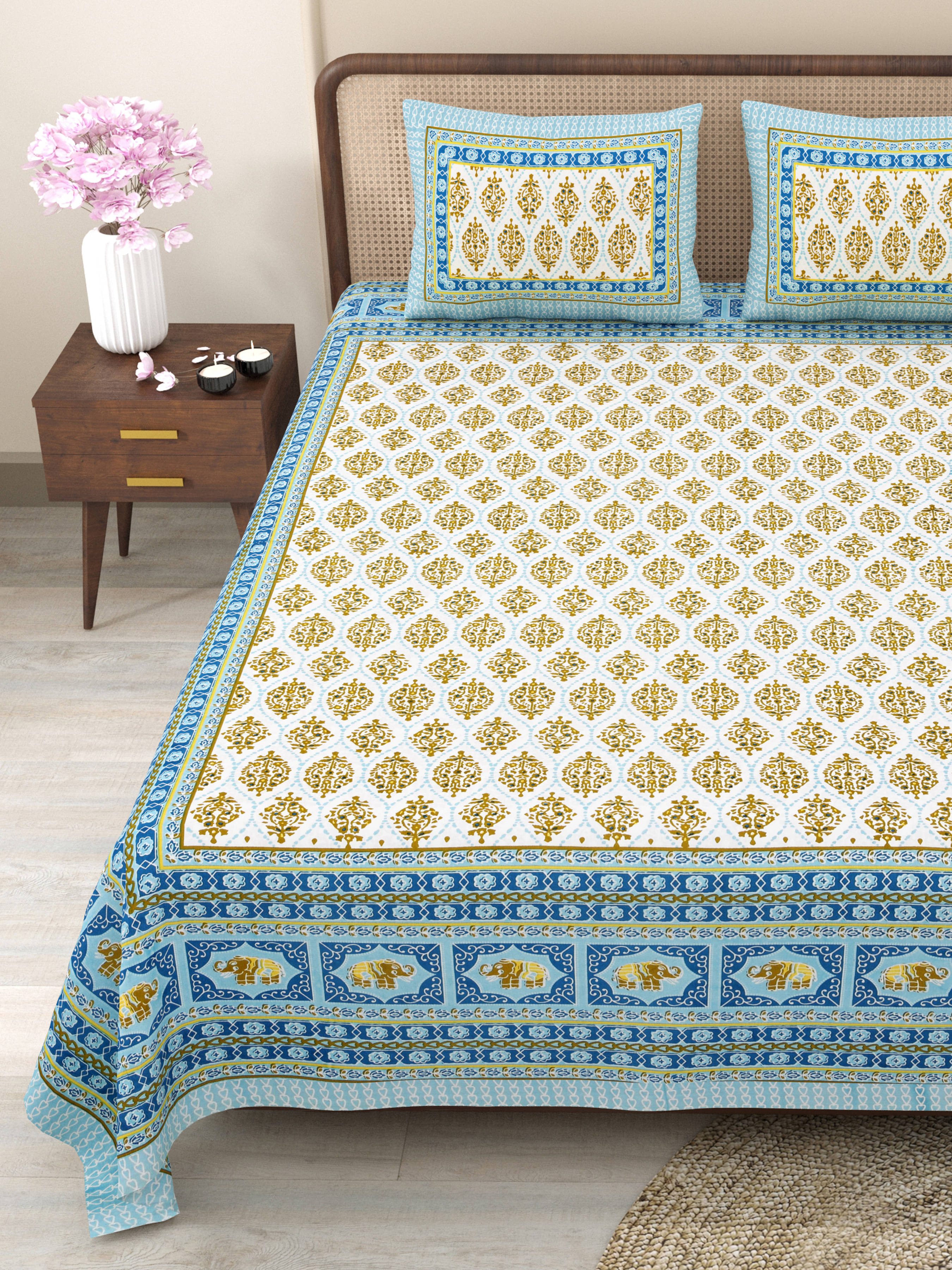 CLOTHOLOGY Cotton 1 Double King Bedsheet with 2 Pillow Covers ( Multicolor ) CLOTHOLOGY Cotton 1 Double King Bedsheet with 2 Pillow Covers ( Multicolor )