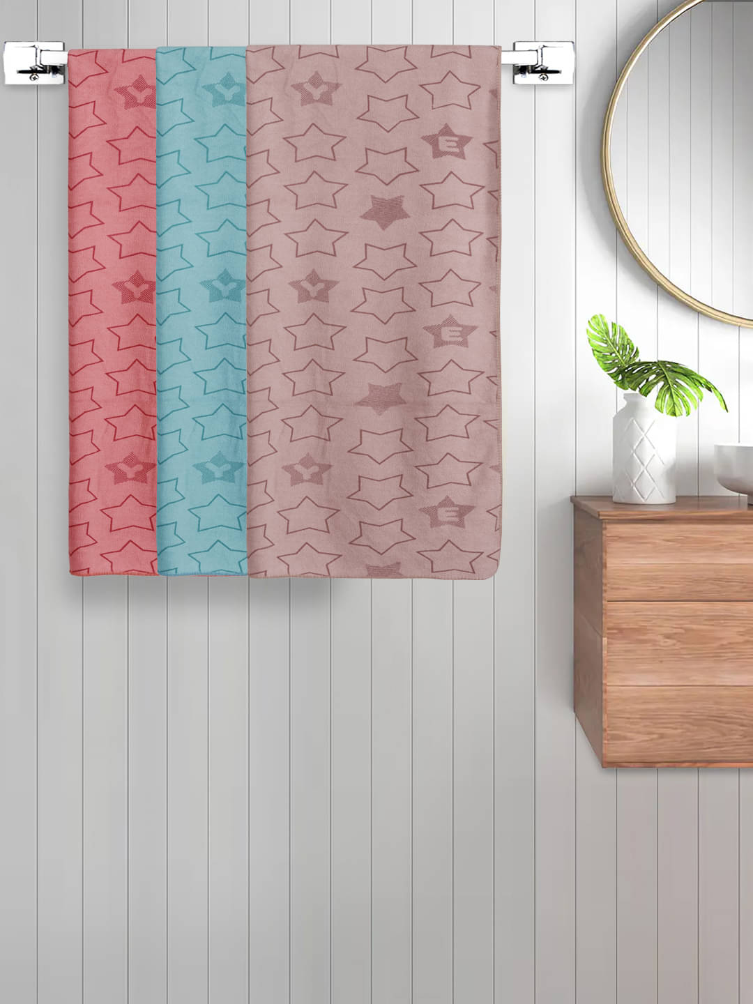     			FABINALIV Set of 3 Multi Cotton Bath Towels