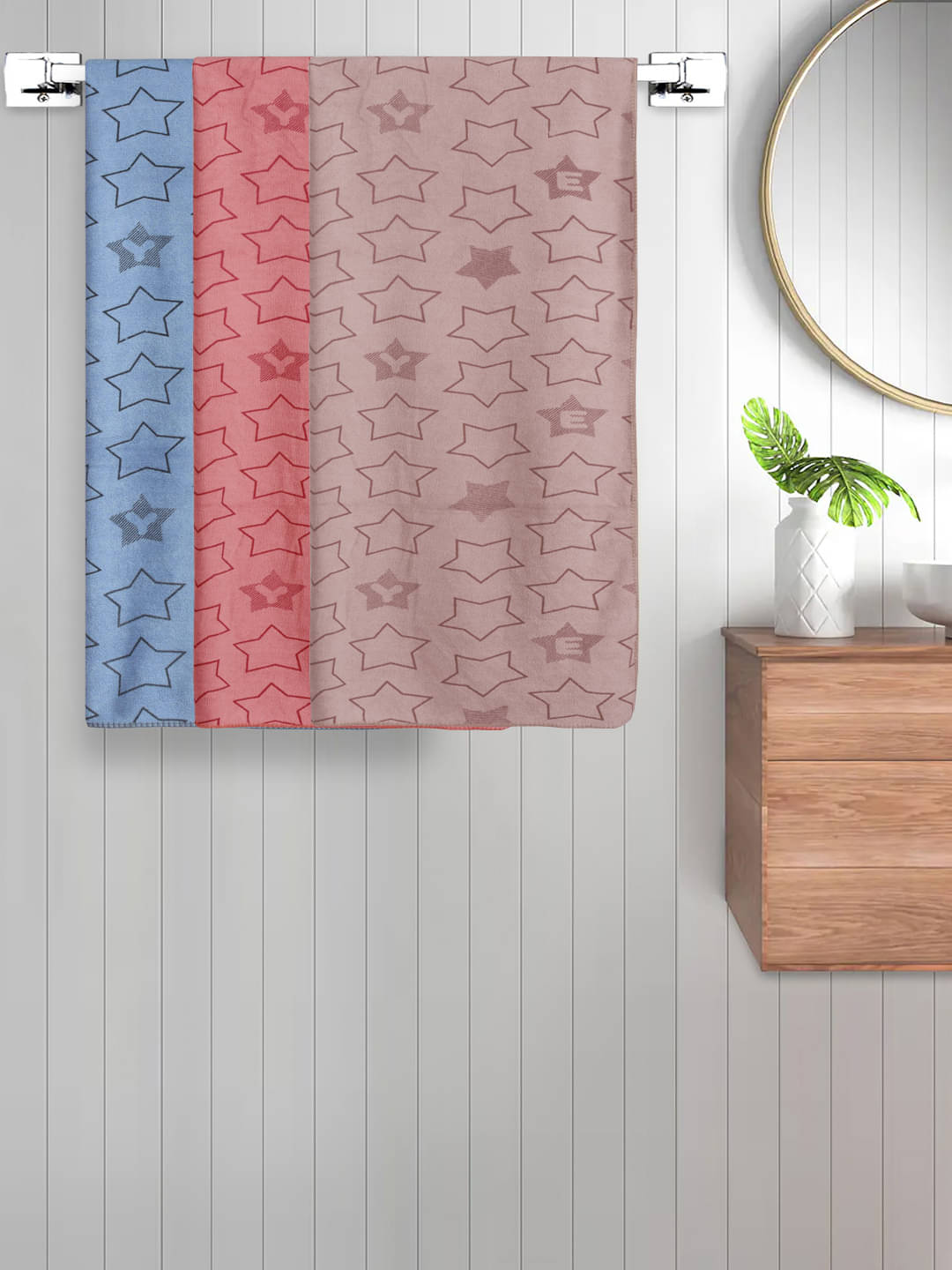     			FABINALIV Set of 3 Multi Cotton Bath Towels