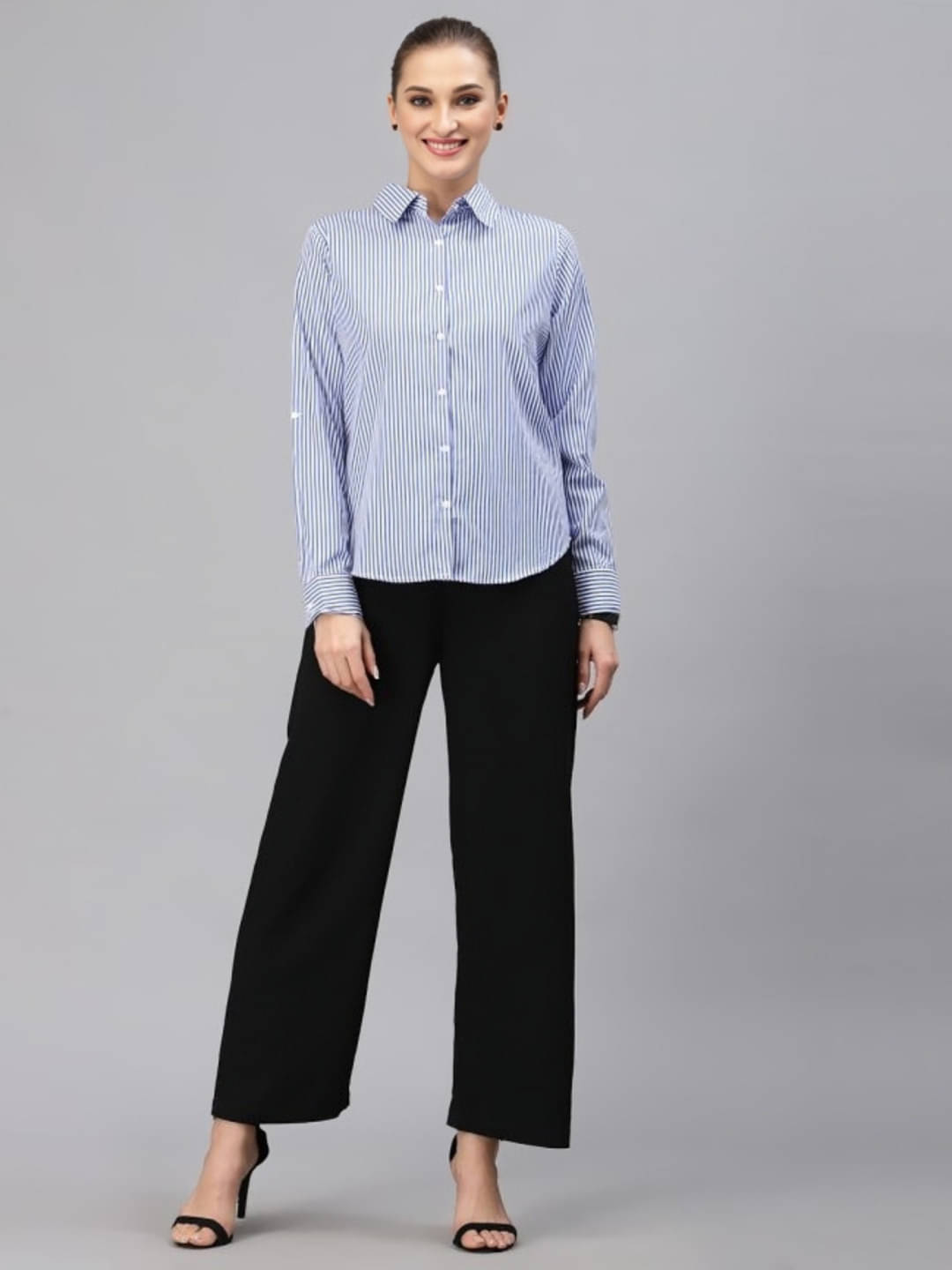     			MAYKR Women Checks Cotton Shirt ( Blue )