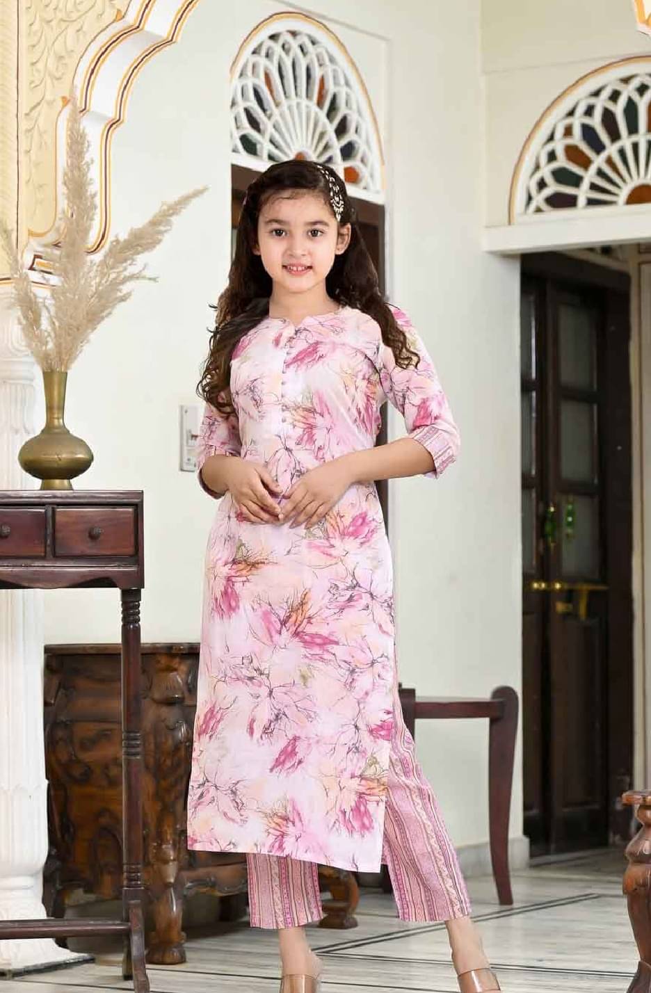     			A TO Z CART Girls Rayon Kurti with Pants ( Pack of 1 , Baby Pink )