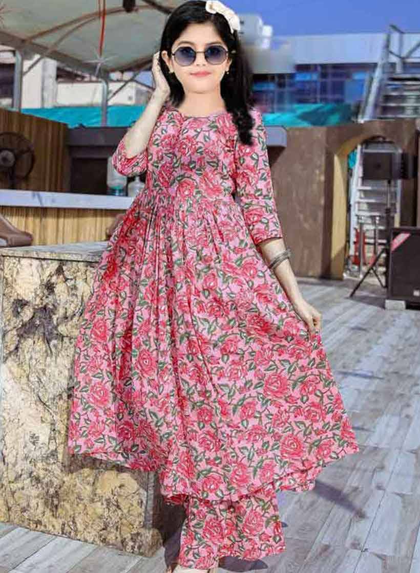     			Apnisha Girls Rayon Kurti with Pants ( Pack of 1 , Pink )