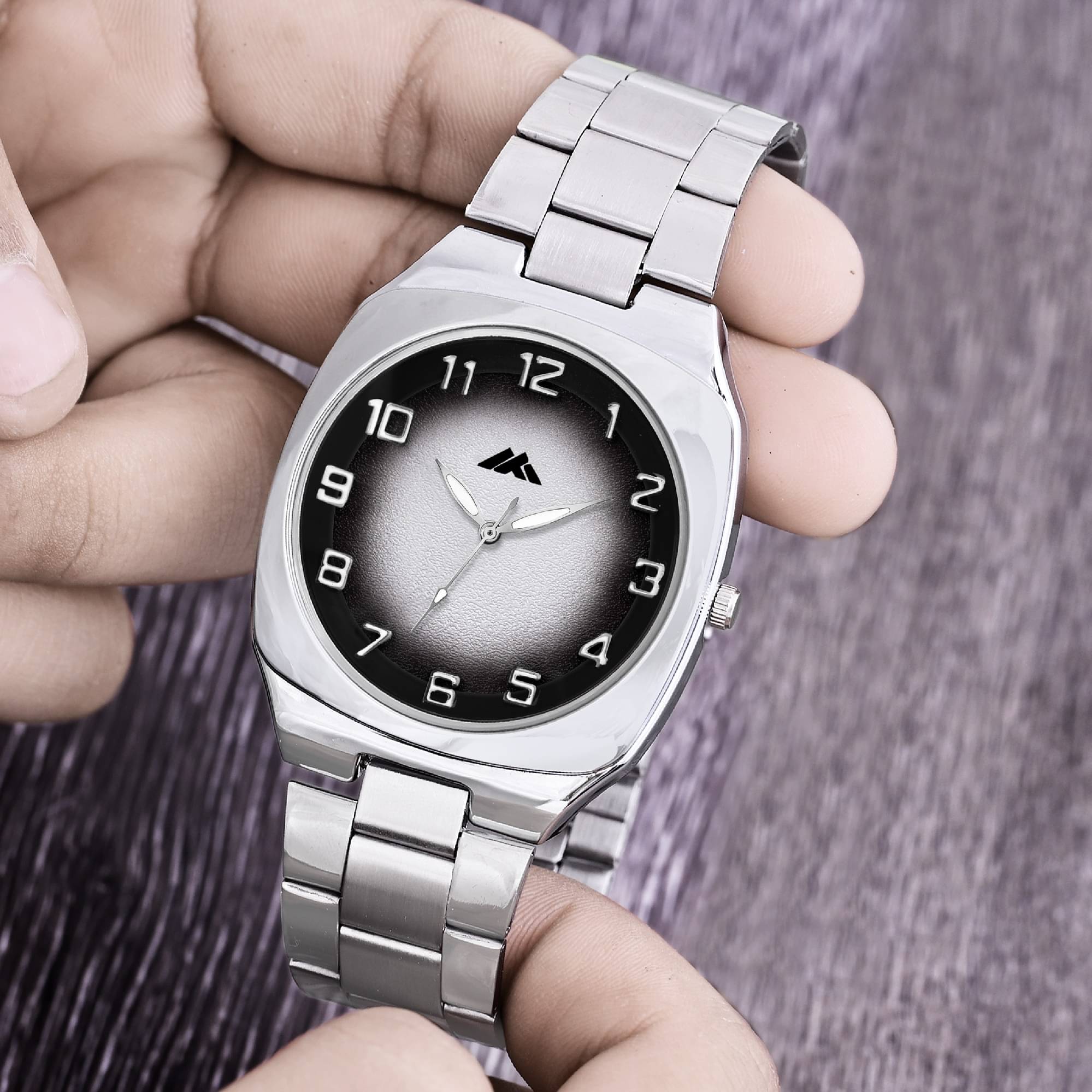     			DoubleRun Silver Metal Analog Men's Watch