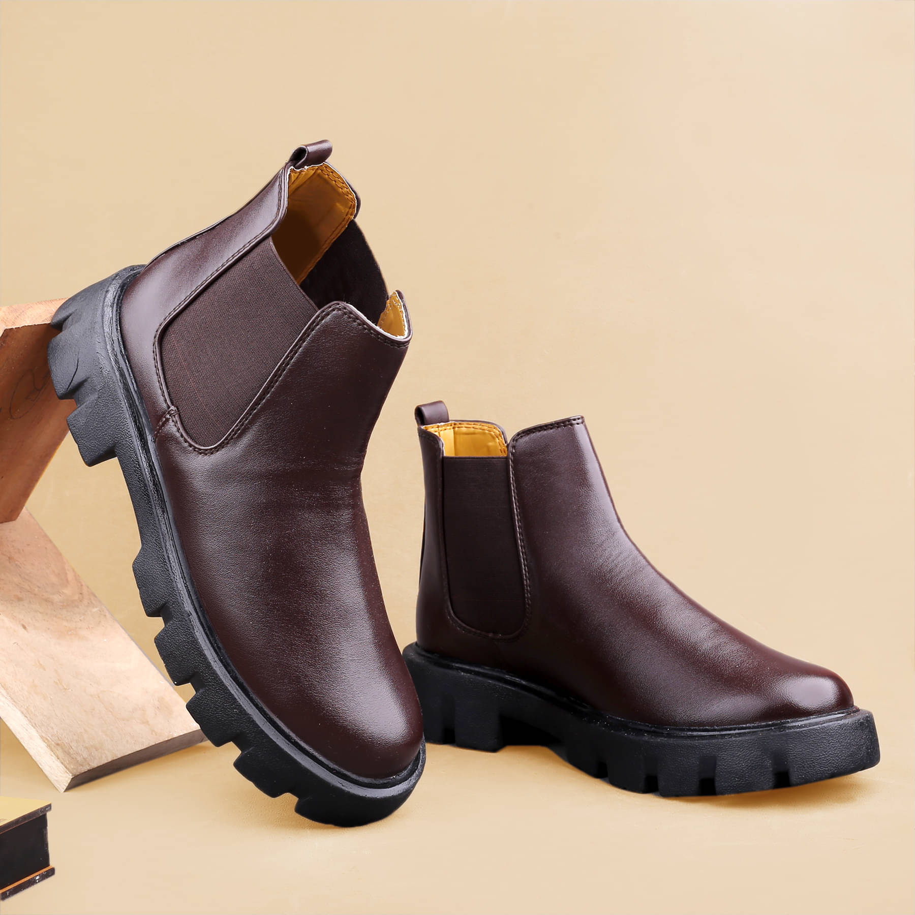     			BXXY Brown Men's Chelsea Boots