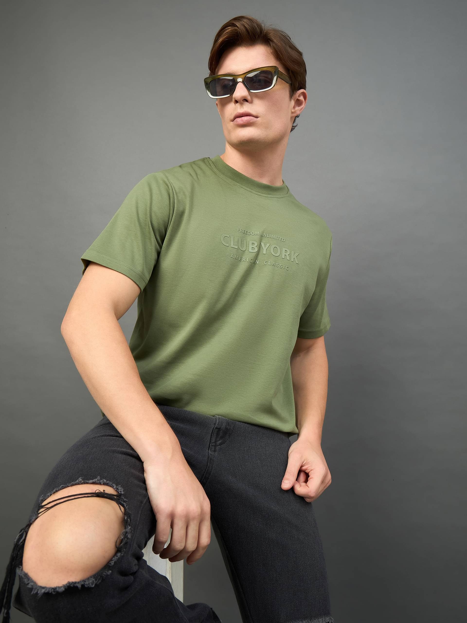 Club York Cotton Blend Regular Fit Printed Half Sleeves Men's Round T-Shirt - Olive ( Pack of 1 ) Club York Cotton Blend Regular Fit Printed Half Sleeves Men's Round T-Shirt - Olive ( Pack of 1 )