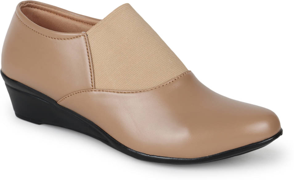 Picktoes Beige Women's Casual Ballerinas     			Picktoes Beige Women's Casual Ballerinas