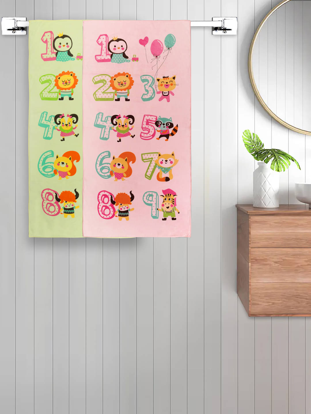     			FABINALIV Set of 2 Multi Cotton Bath Towels