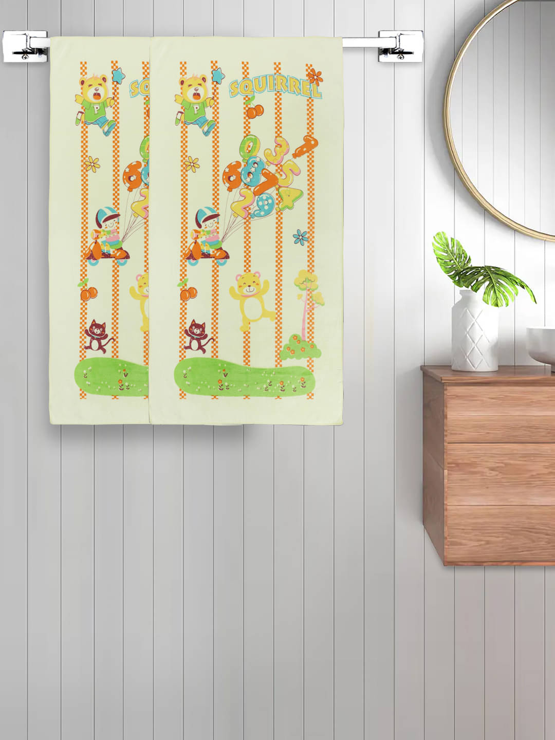    			FABINALIV Set of 2 Yellow Cotton Bath Towels