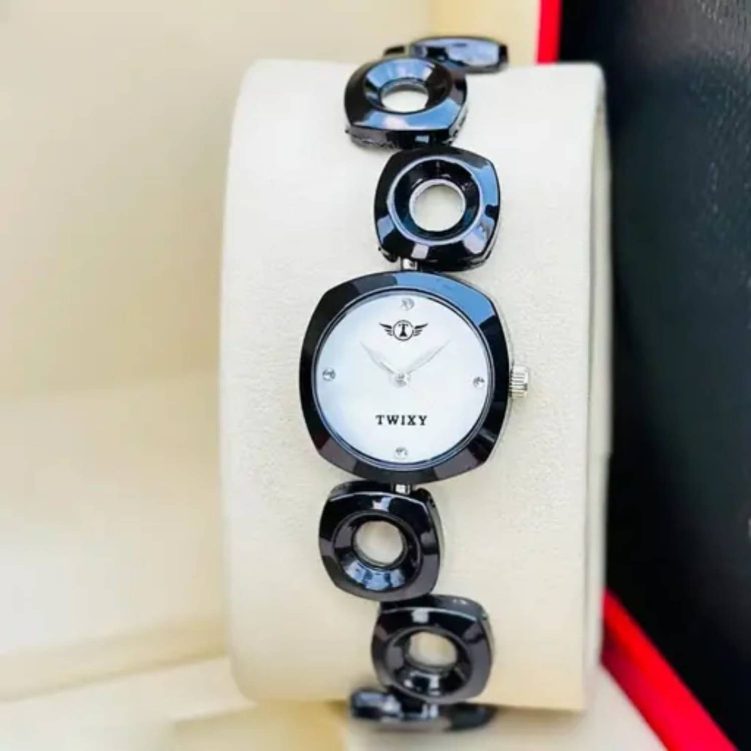     			MARKRIN Black Stainless Steel Analog Womens Watch