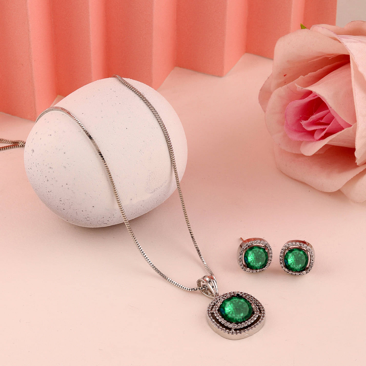 gilher Green Pendant set ( Pack of 1 ) gilher Green Pendant set ( Pack of 1 )