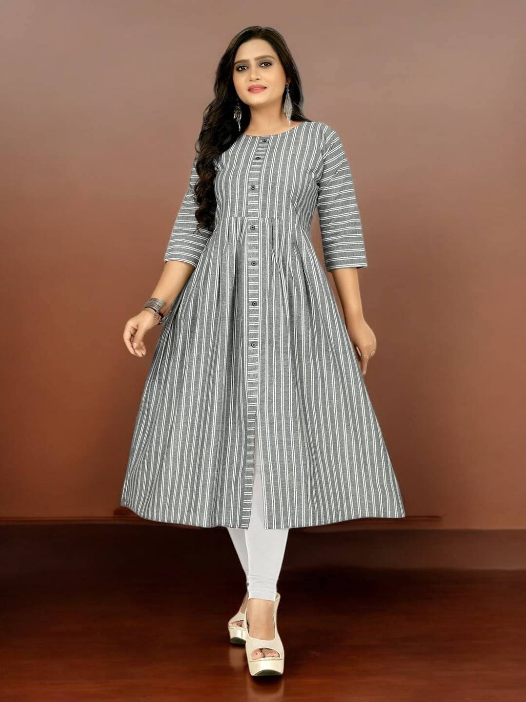 vinchic Pack of 1 Cotton Embroidered Anarkali Women's Kurti - ( Multicolor )     			vinchic Pack of 1 Cotton Embroidered Anarkali Women's Kurti - ( Multicolor )