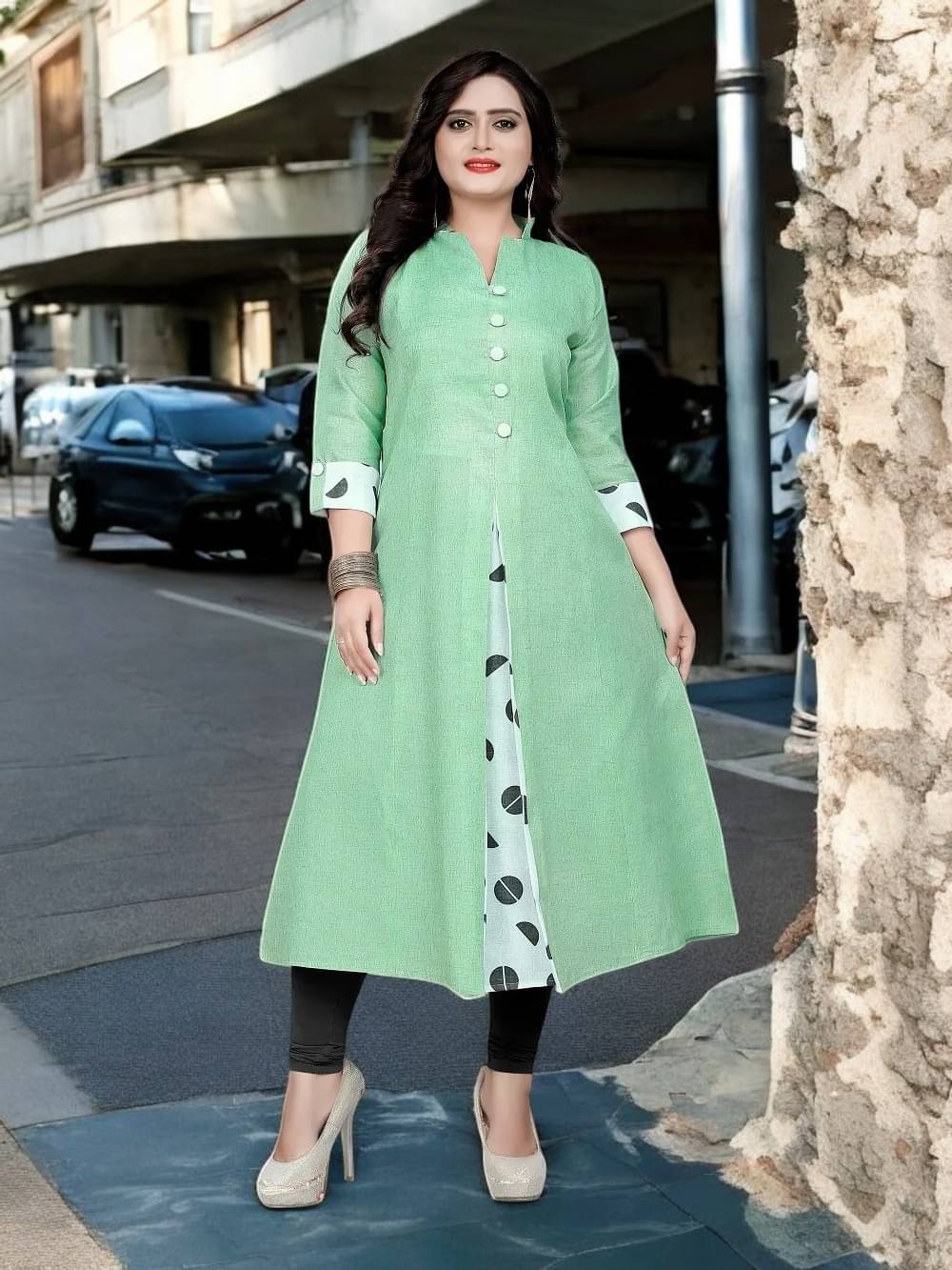     			vinchic Pack of 1 Cotton Embroidered Anarkali Women's Kurti - ( Multicolor )