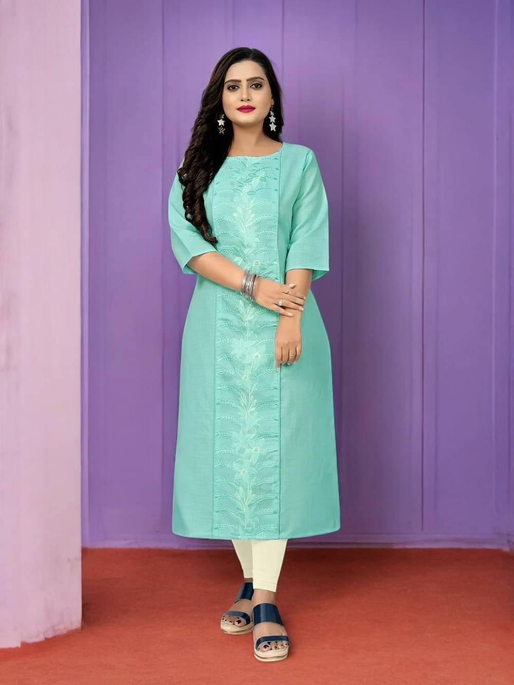     			vinchic Pack of 1 Cotton Embroidered Anarkali Women's Kurti - ( Multicolor )
