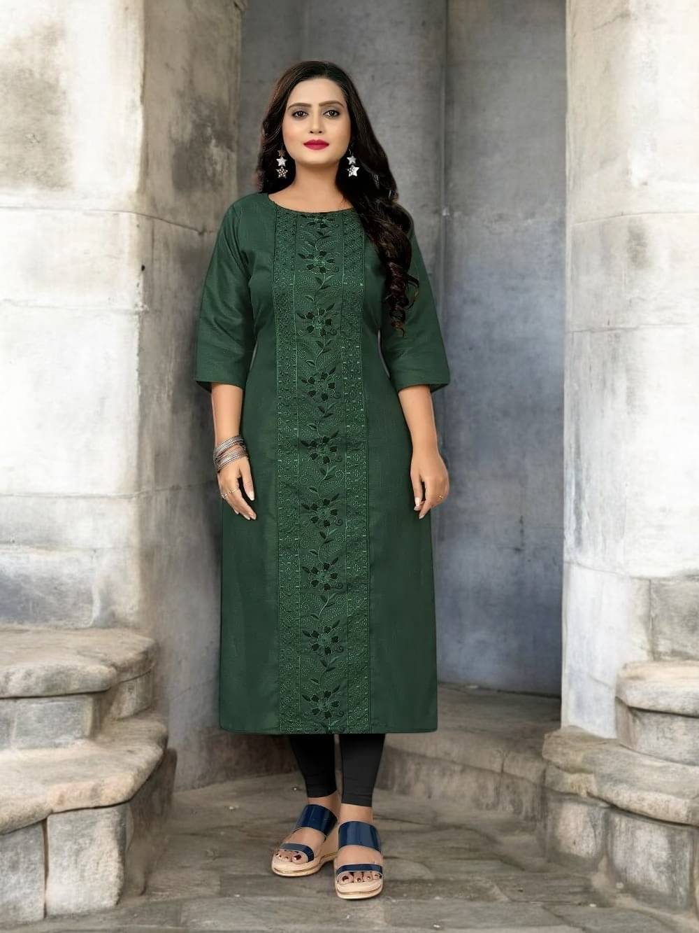     			vinchic Pack of 1 Cotton Embroidered Anarkali Women's Kurti - ( Multicolor )