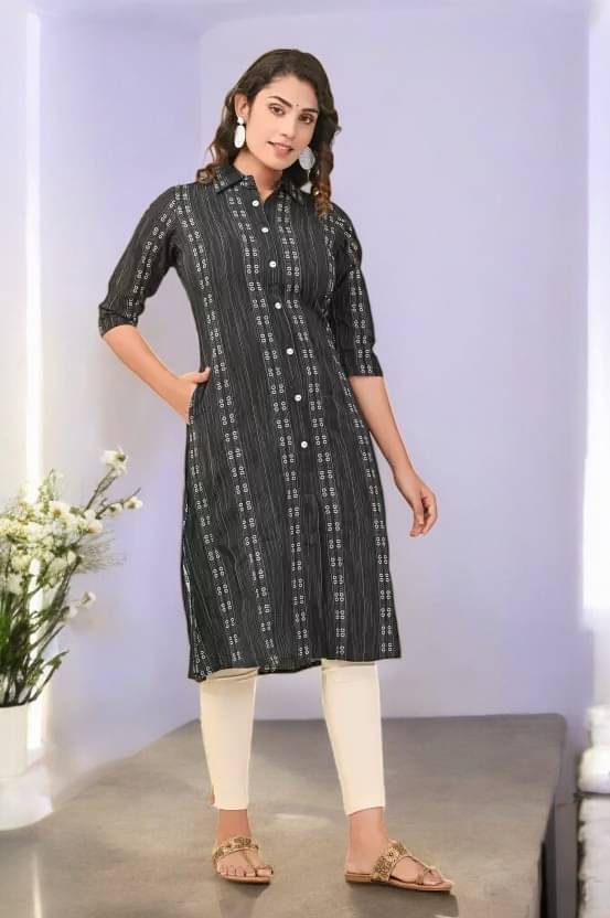     			vinchic Pack of 1 Cotton Embroidered Anarkali Women's Kurti - ( Multicolor )