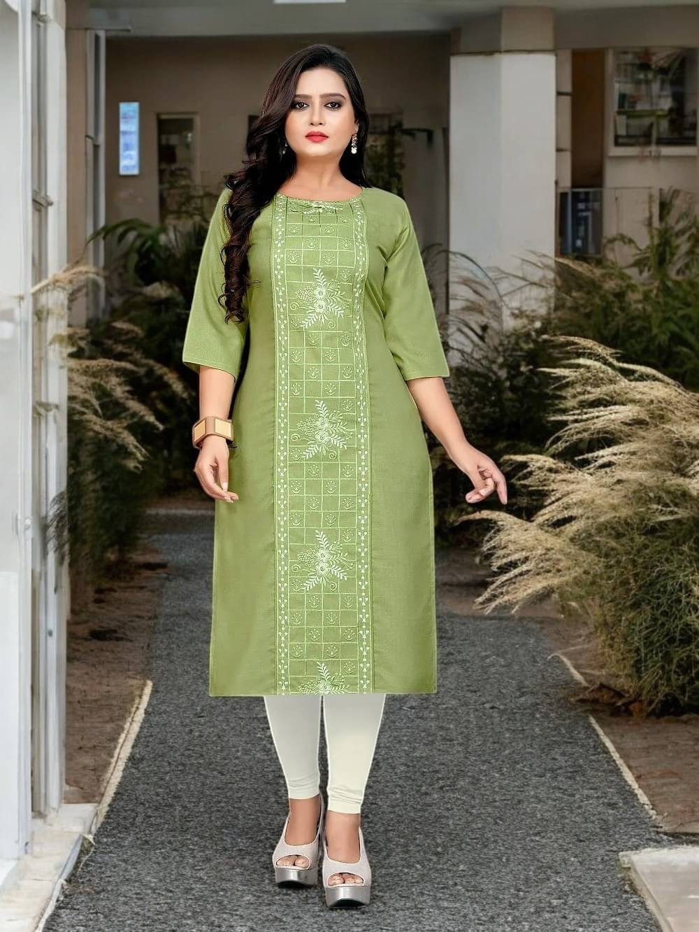 vinchic Pack of 1 Cotton Embroidered Anarkali Women's Kurti - ( Multicolor ) vinchic Pack of 1 Cotton Embroidered Anarkali Women's Kurti - ( Multicolor )