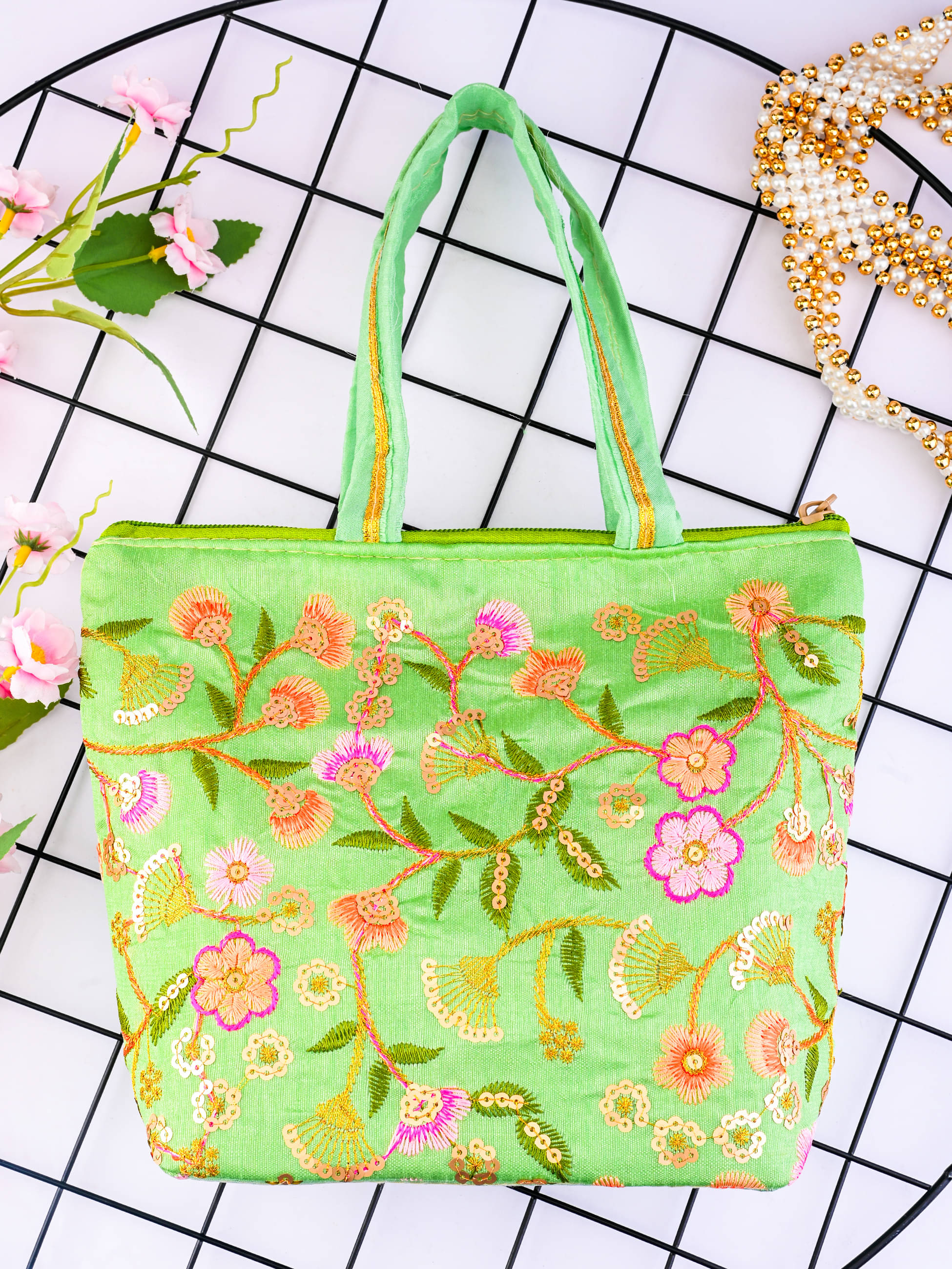     			Anjaneya Creations Handheld Bag Fabric Set of 1 ( Green )