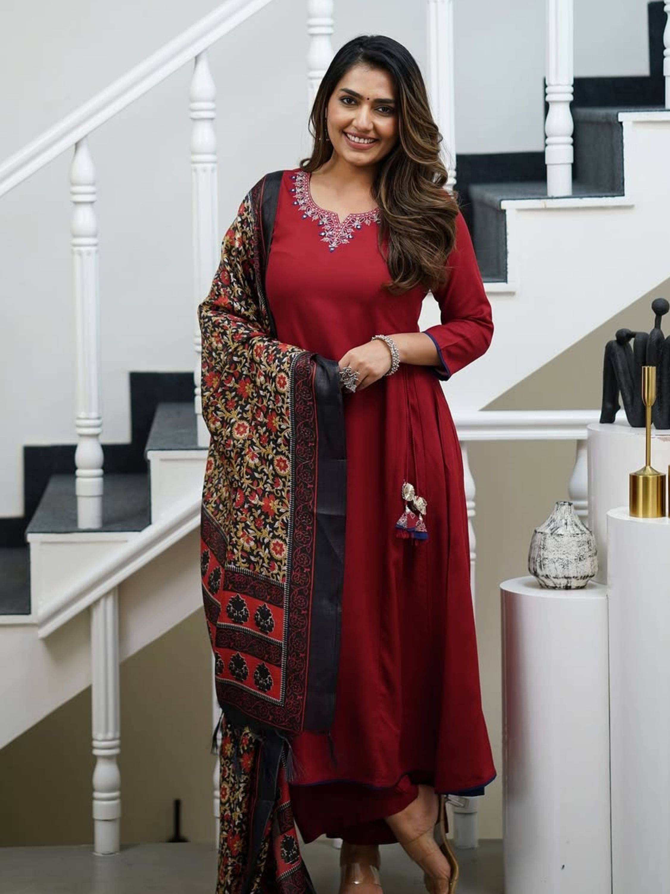     			Eeloo Viscose Embroidered Kurti With Pants Women's Stitched Salwar Suit - Red ( Pack of 1 )