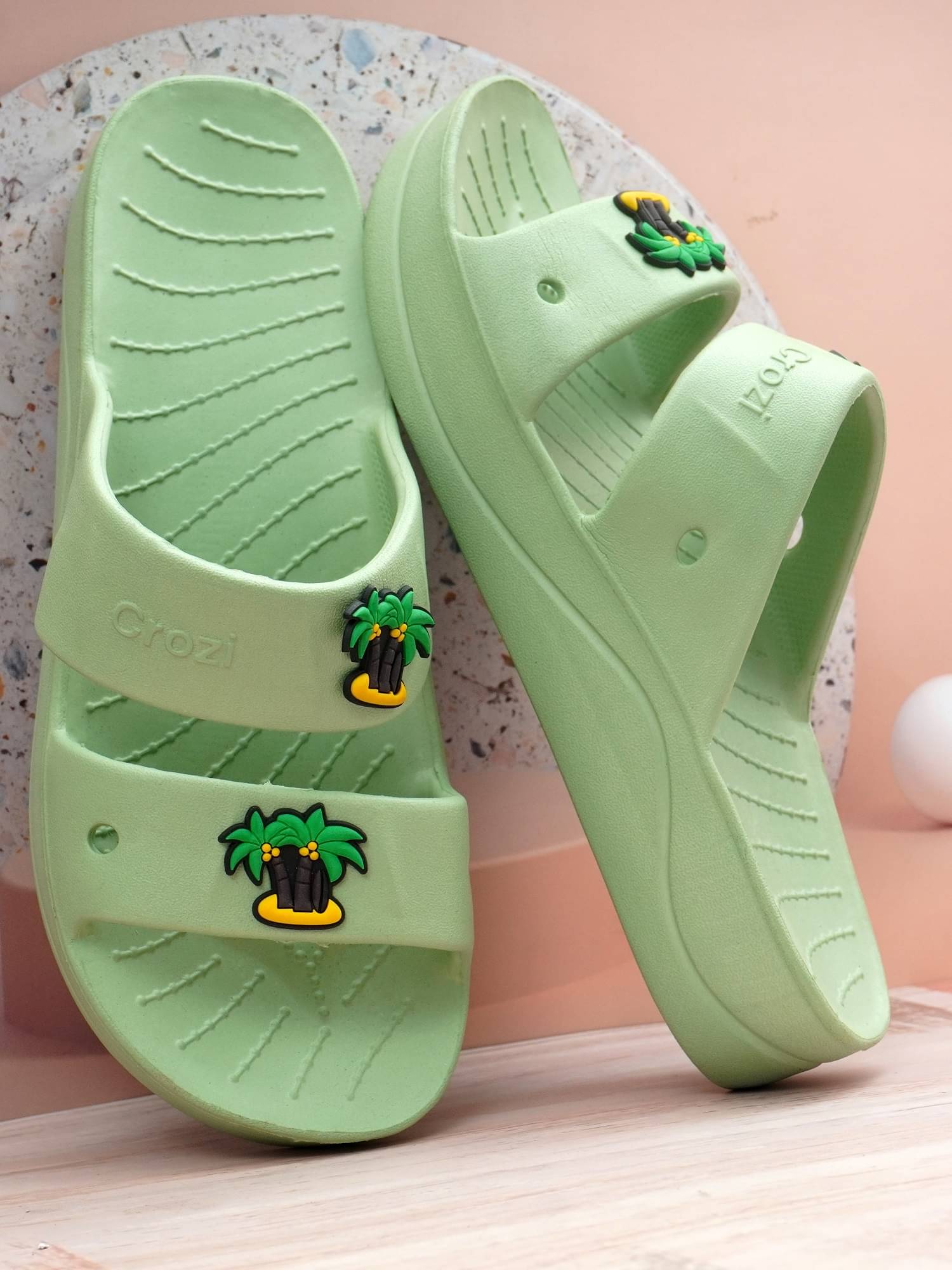     			Shozie Green Women's Daily Slipper
