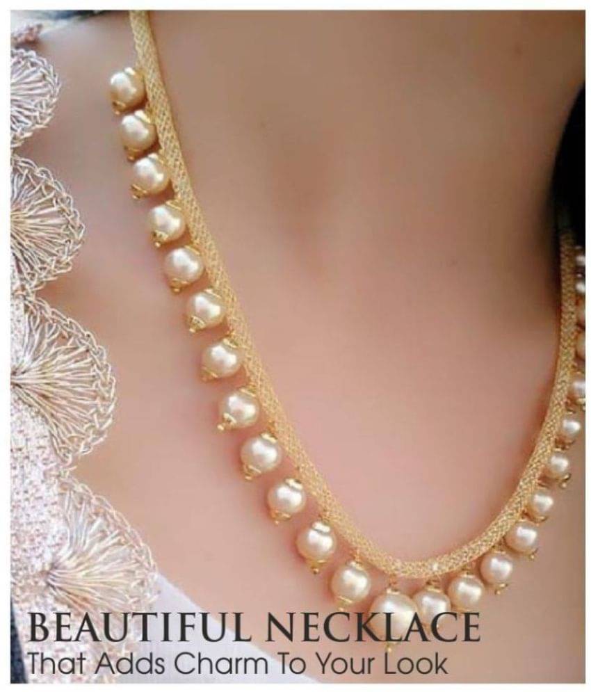     			PUJVI - Alloy Golden Necklace Set ( Pack of 1 )