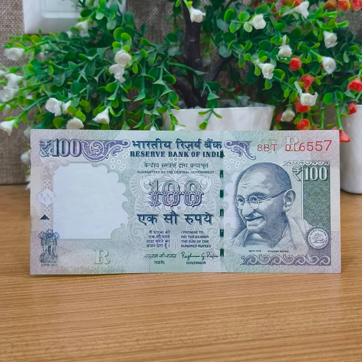     			1 Serial Missing Error 100 Rupees, Gandhi Rare India old Note Collection
