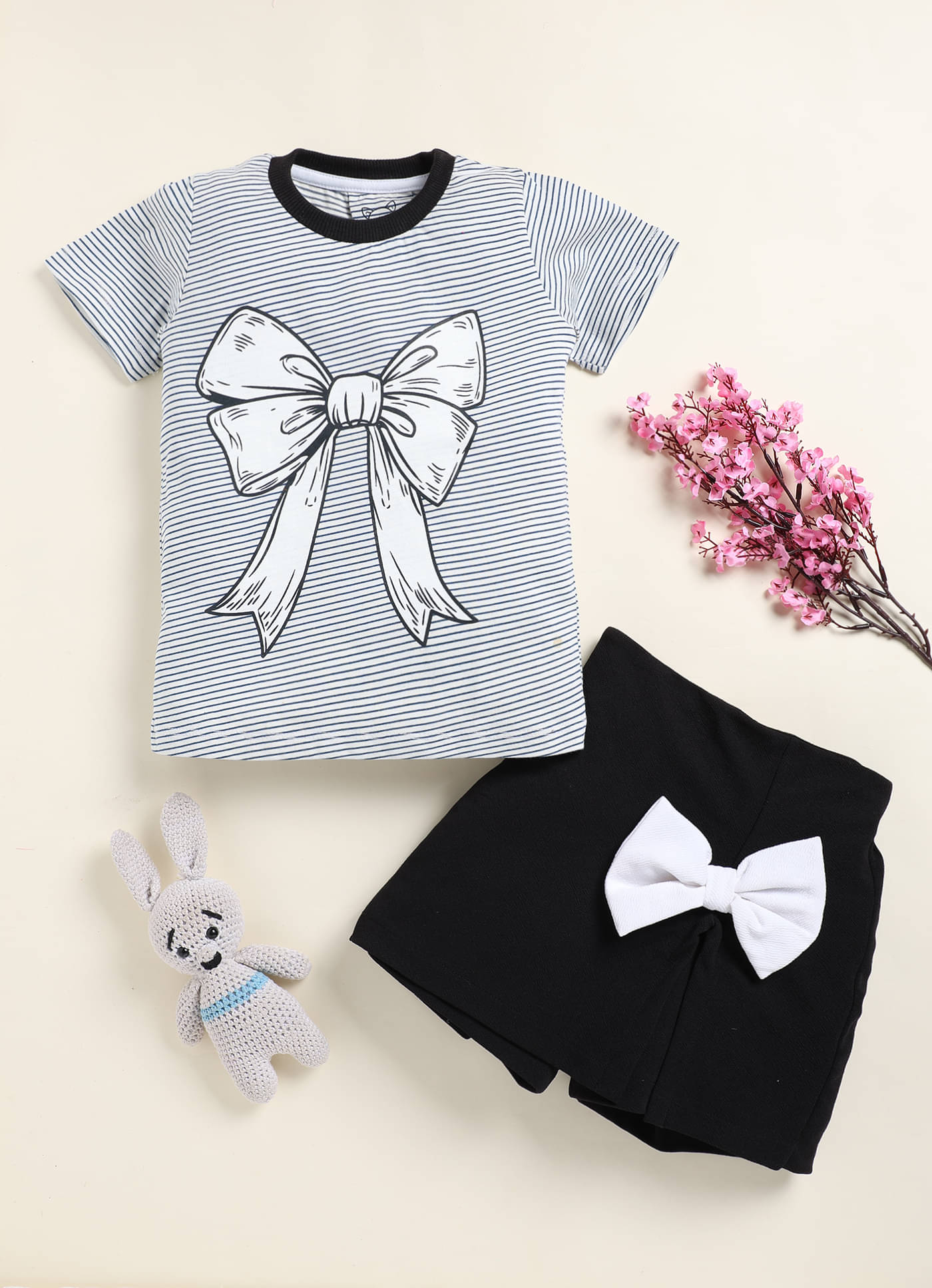 Lazy Shark Pack of 1 Girls Cotton Blend T-shirt & Pants ( Grey ) Lazy Shark Pack of 1 Girls Cotton Blend T-shirt & Pants ( Grey )