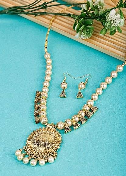    			Opus Gems Golden Pearls Necklace Set ( Pack of 1 )