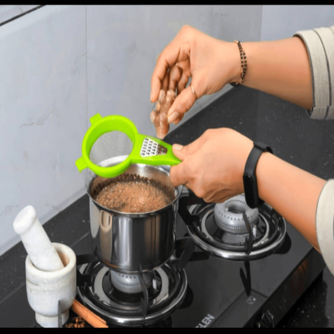     			omortex Steel Multicolor Froath Maker ( Pack of 1 )
