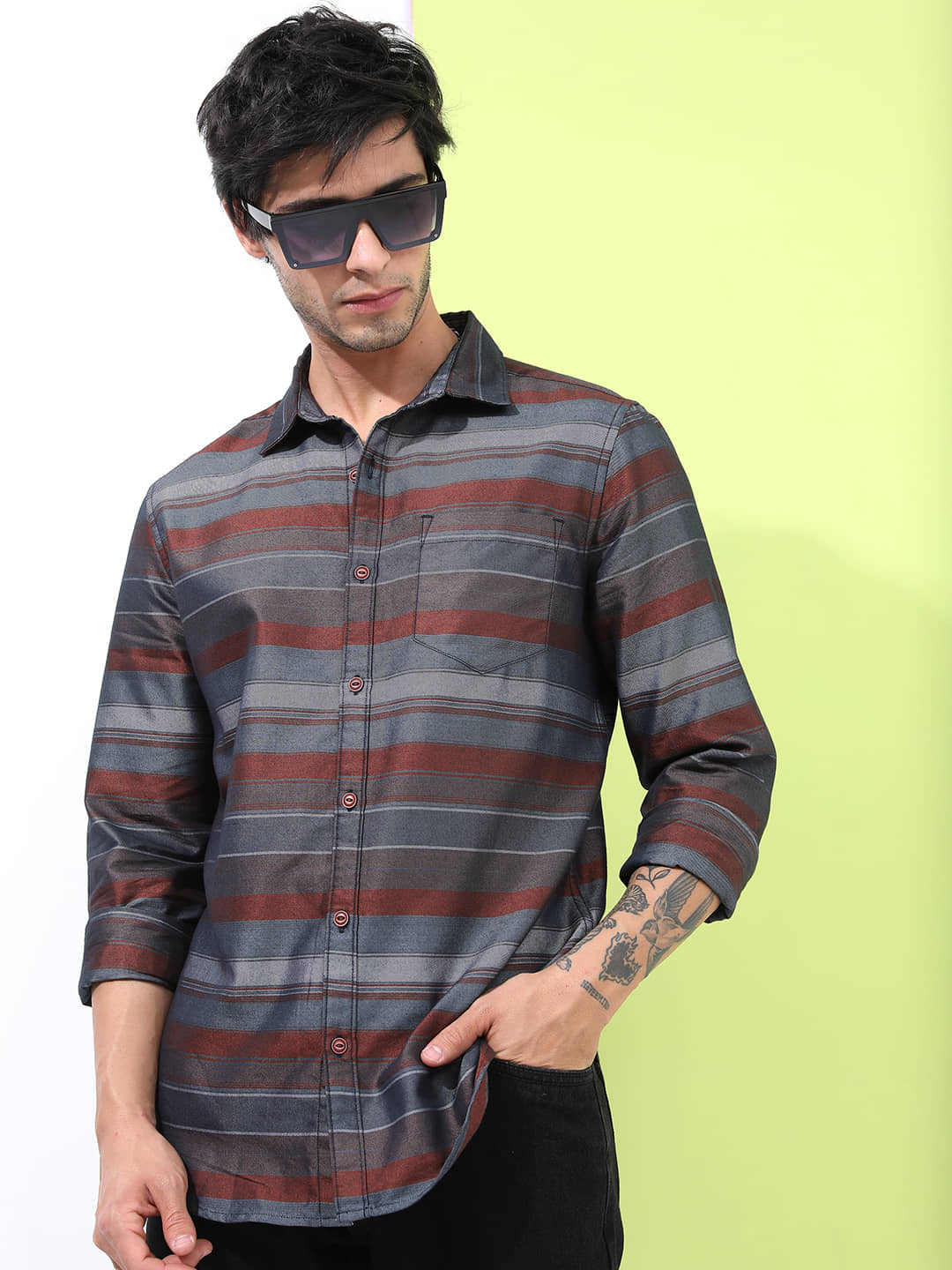 Highlander Cotton Blend Slim Fit Striped Full Sleeves Men's Casual Shirt - Brown ( Pack of 1 )