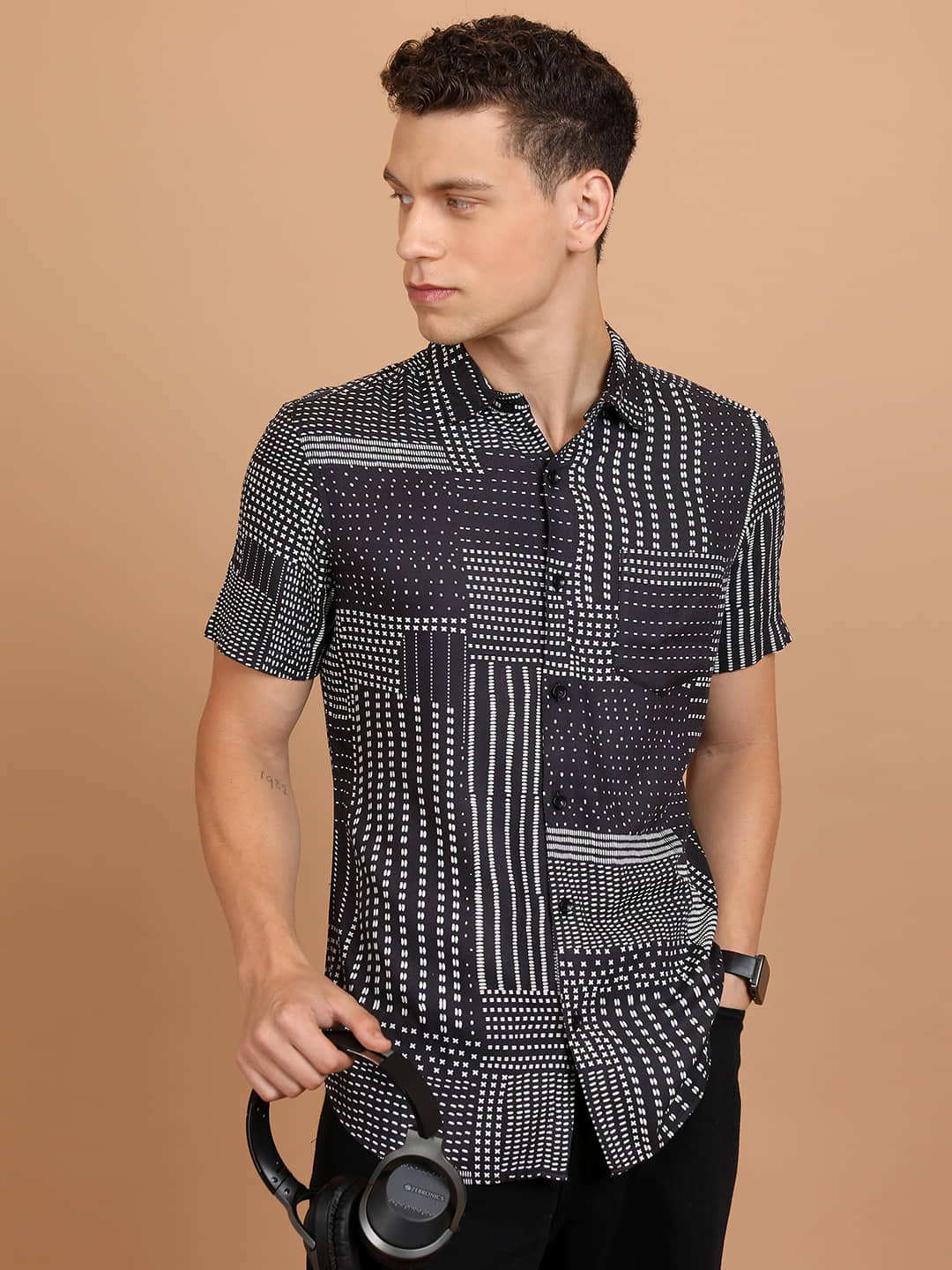 Highlander Viscose Slim Fit Printed Half Sleeves Men's Casual Shirt - Multicolor ( Pack of 1 )