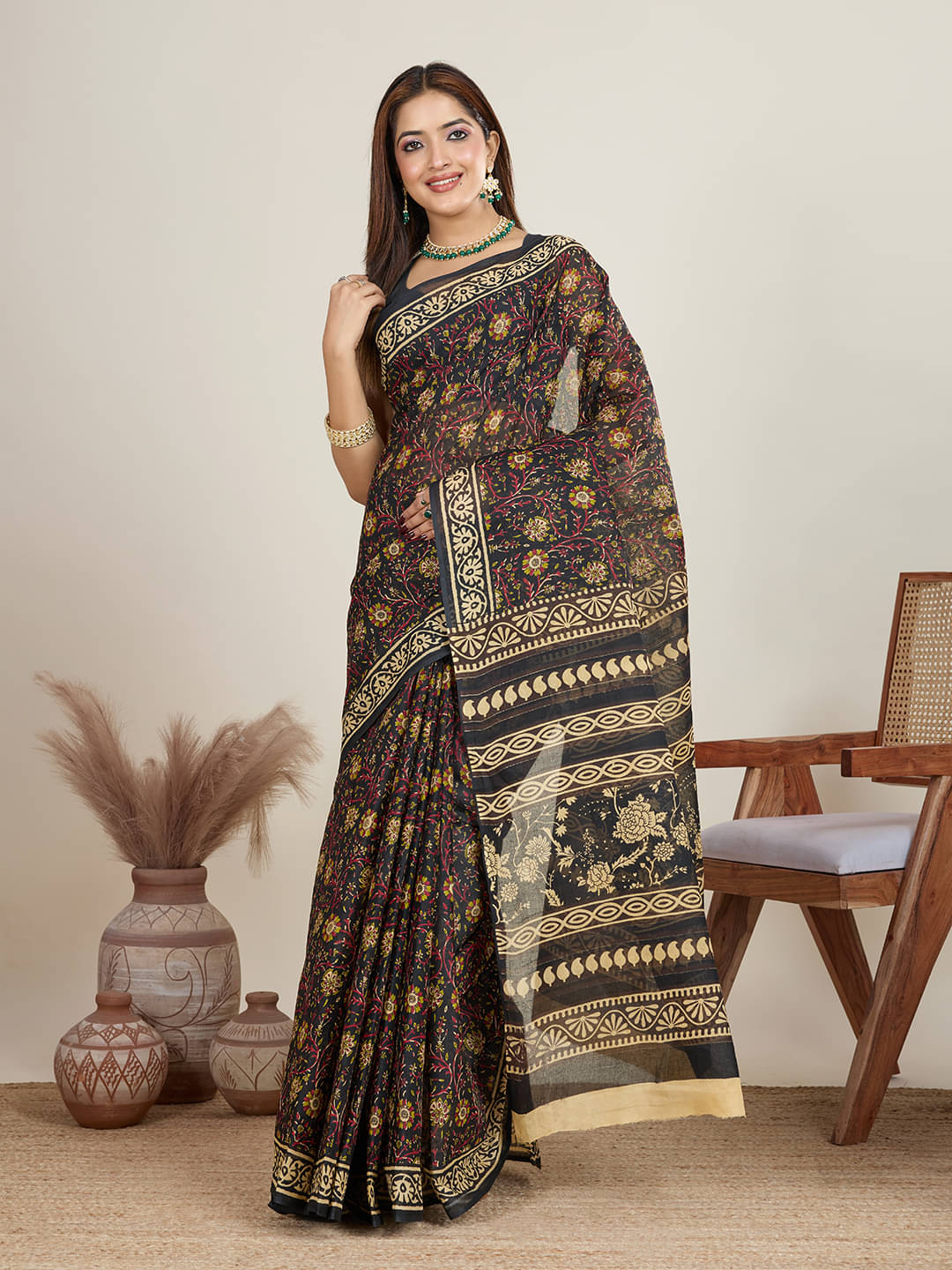 SHANVIKA Cotton Printed Saree Without Blouse Piece ( Black ) SHANVIKA Cotton Printed Saree Without Blouse Piece ( Black )