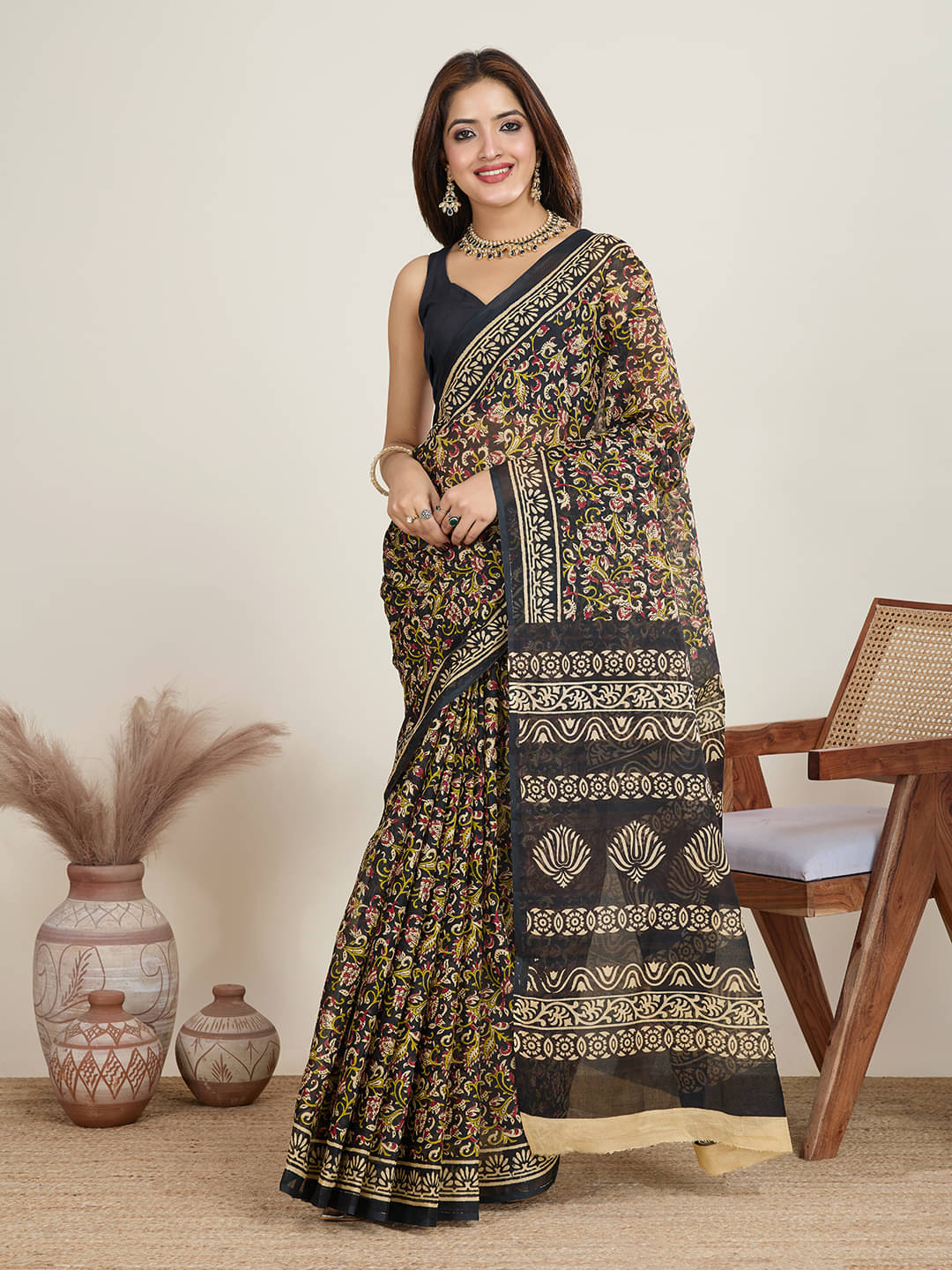 SHANVIKA Cotton Printed Saree Without Blouse Piece ( Black ) SHANVIKA Cotton Printed Saree Without Blouse Piece ( Black )