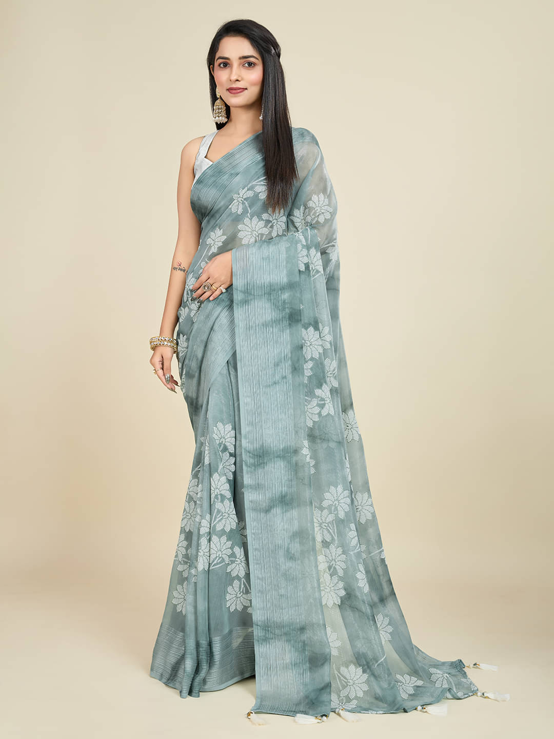 SHANVIKA Polyester Printed Saree With Unstitched Blouse Piece ( Green ) SHANVIKA Polyester Printed Saree With Unstitched Blouse Piece ( Green )