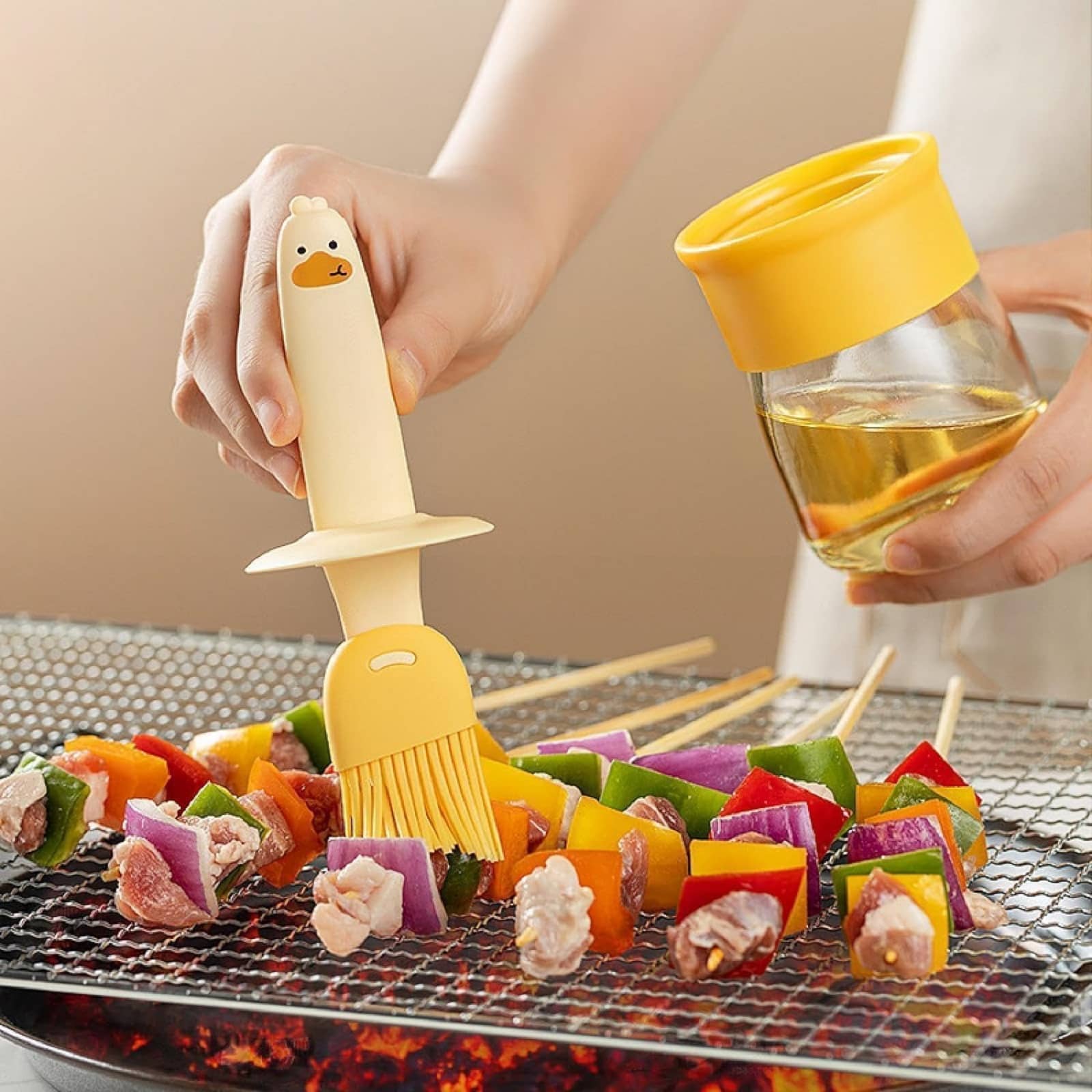 forral Yellow Plastic Oil Dispenser Bottle with Silicone Brush 200ML ( Set of 1 )