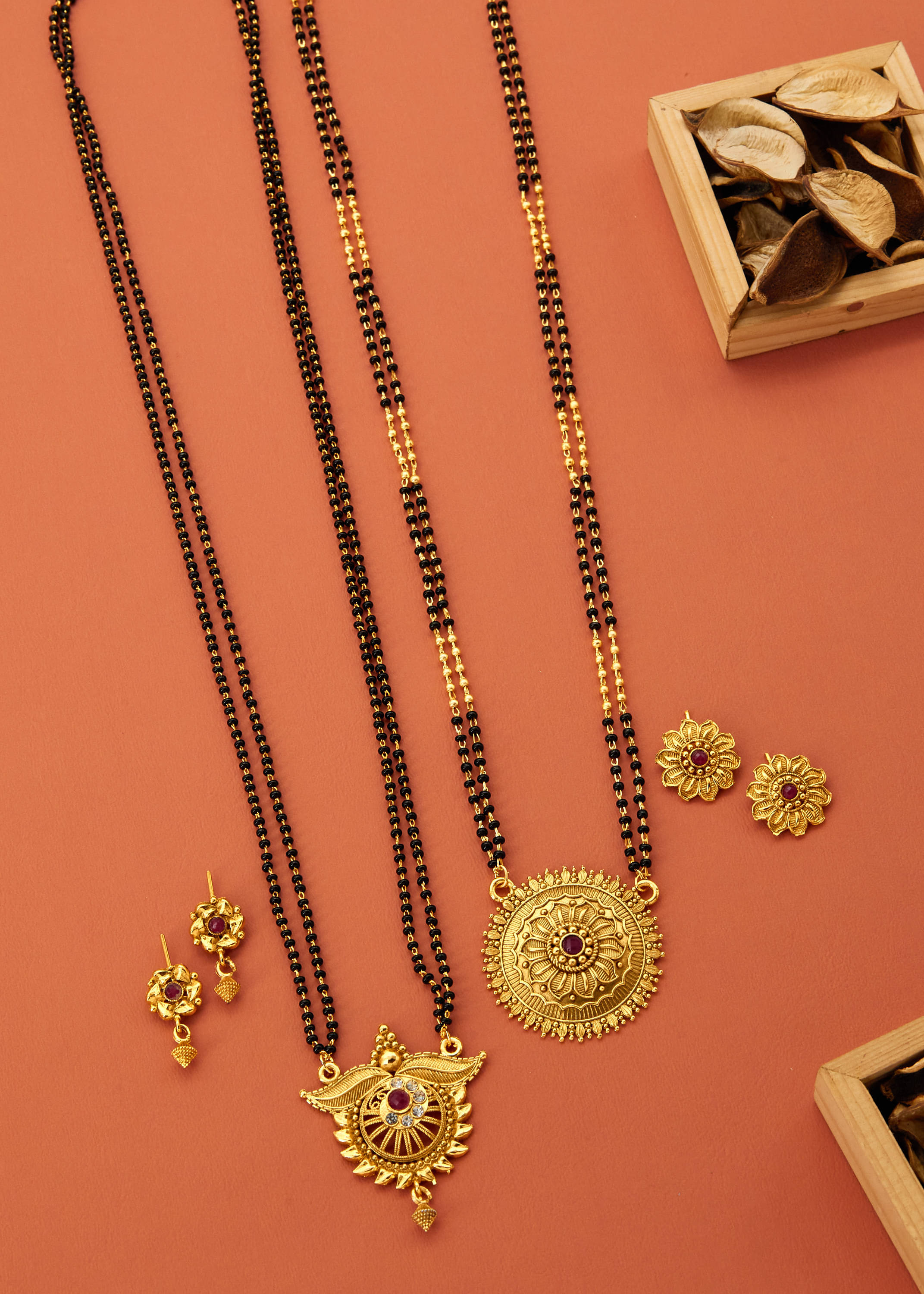     			Seora Golden Mangalsutra Set ( Pack of 2 )