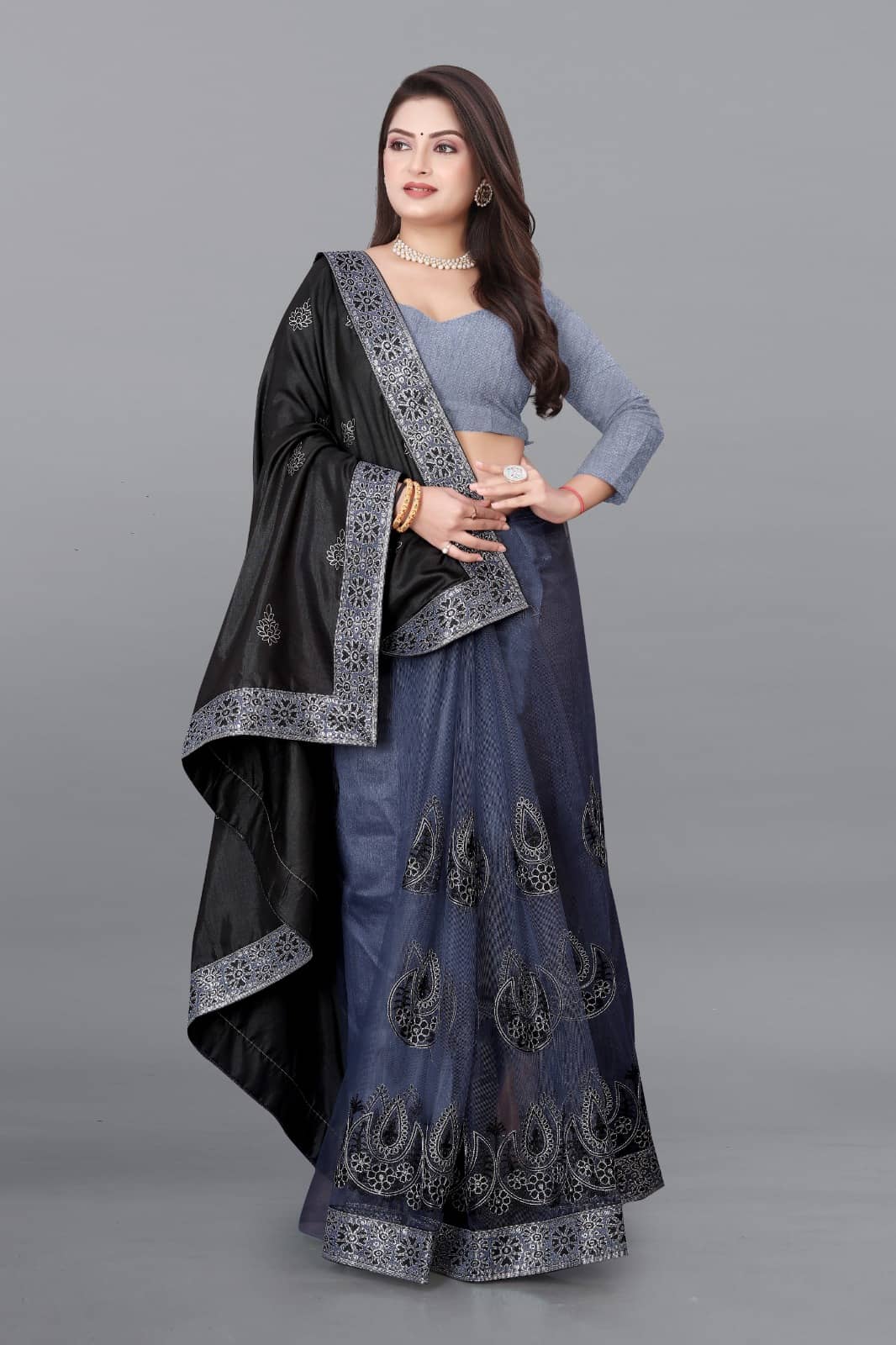 Apnisha Silk Blend Embroidered Saree With Unstitched Blouse Piece ( Pink ) - Sarees | Buy online on ZillyBuy