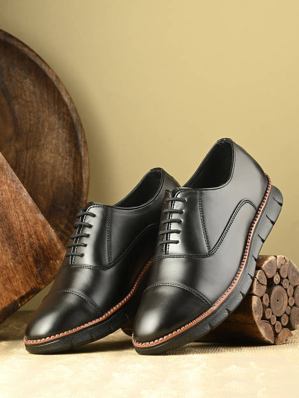     			BIZZARO Casual Brogues Shoes Black Men's Outdoor Shoes