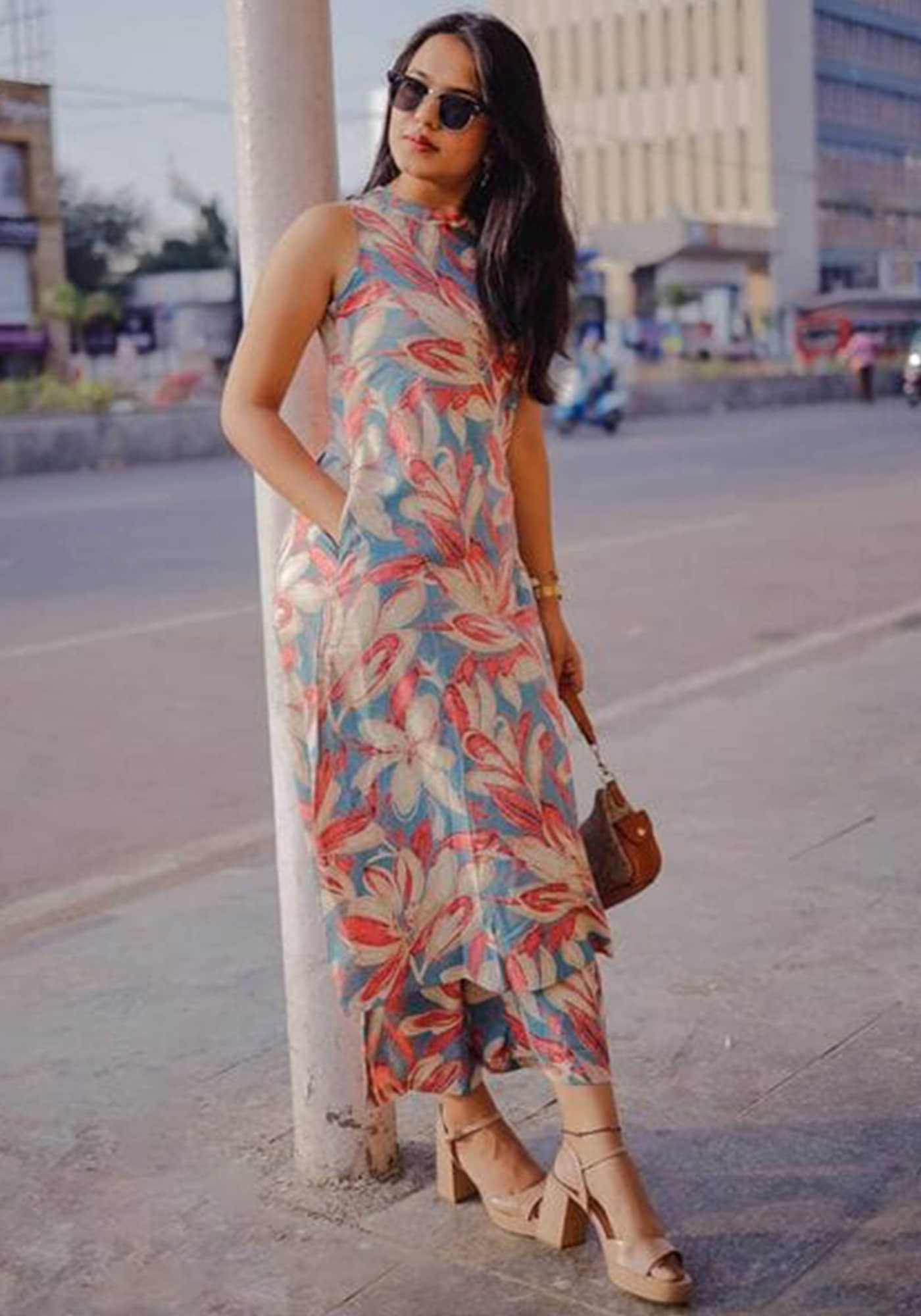 Nirja Fab Women Cotton Blend Printed Straight Kurti With Pants ( Pink )