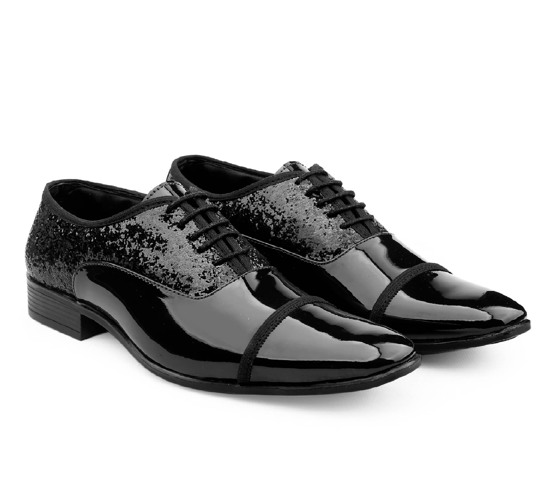     			YUVRATO BAXI Formal And Casual Lace-up Black Men's Outdoor Shoes