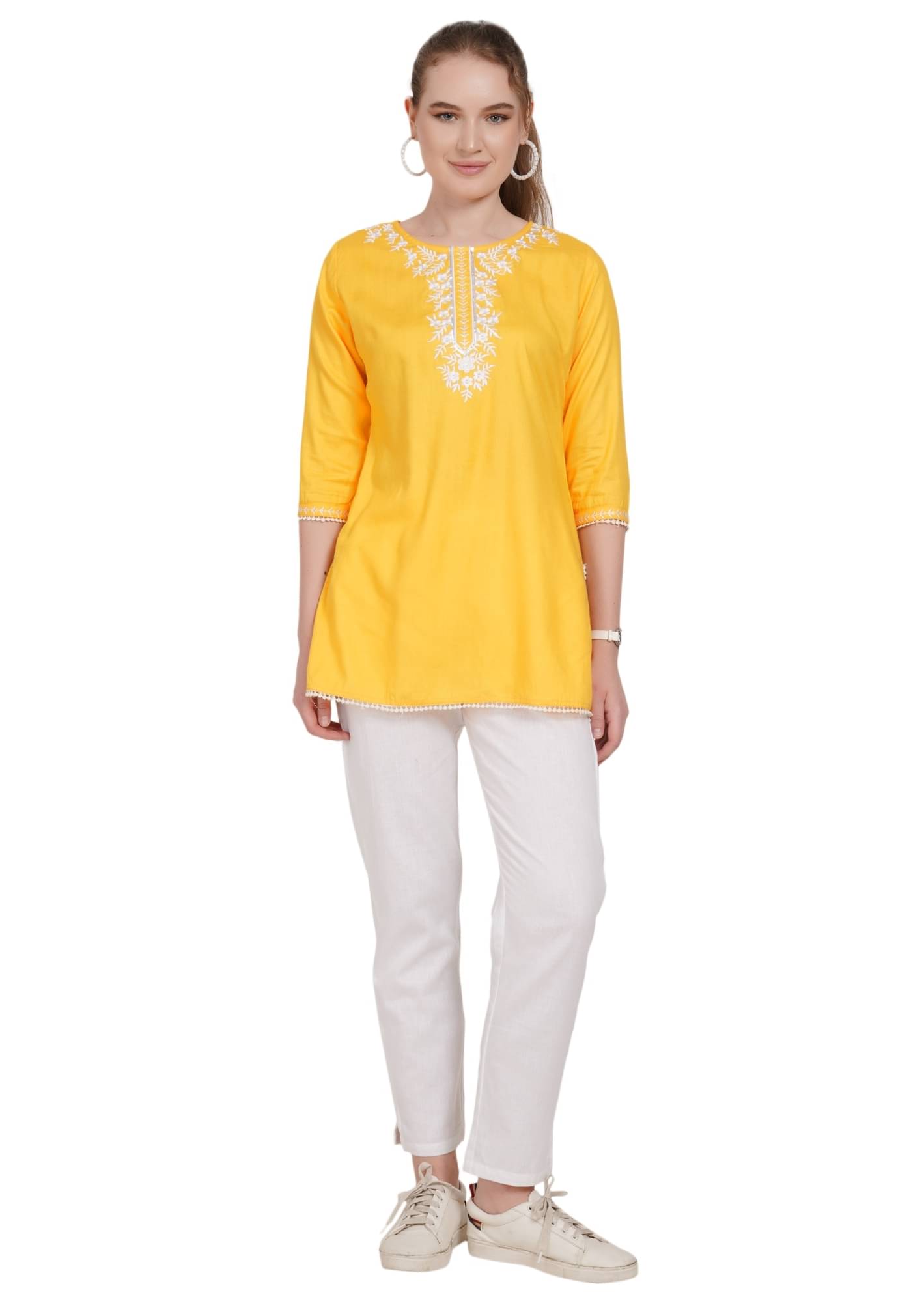     			Auraori Women Embroidered Tunic With Trousers Co-Ord Set ( Yellow )