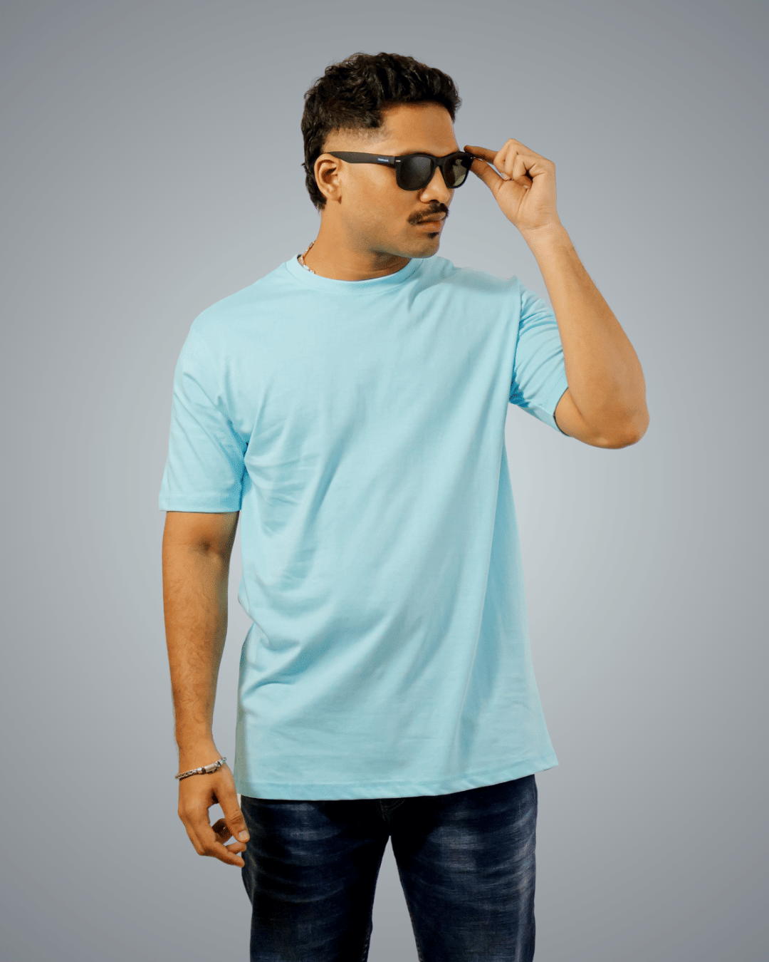     			BlendCulture Men 100% Cotton Regular Fit Solid T-Shirt ( Sky Blue )