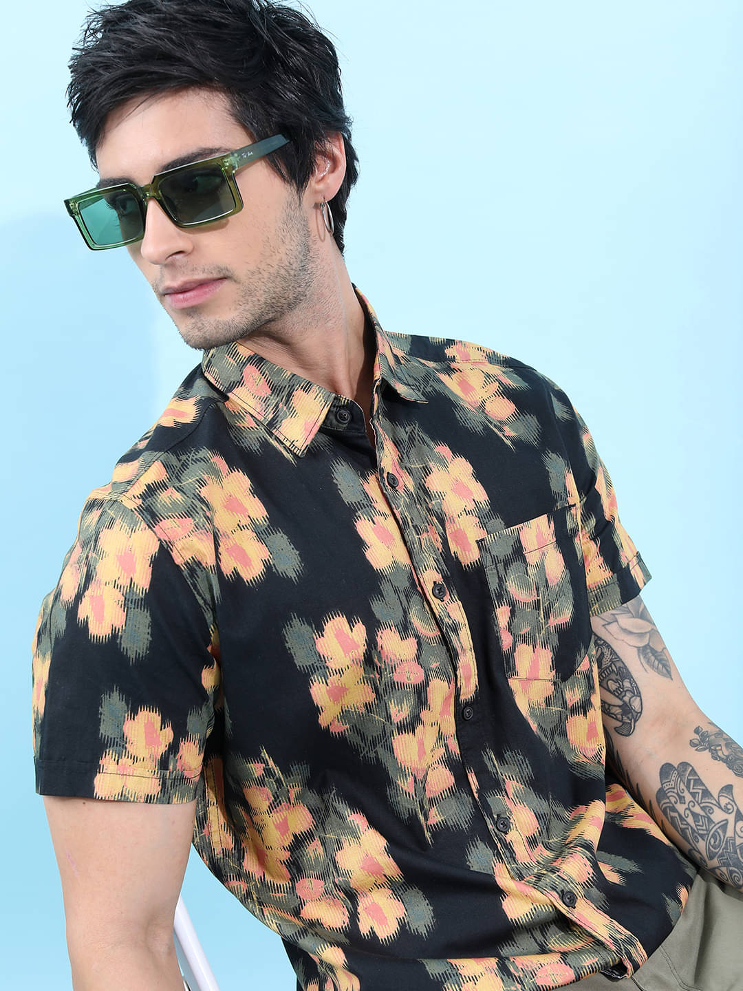 Highlander 100% Cotton Slim Fit Printed Half Sleeves Men's Casual Shirt - Black ( Pack of 1 )     			Highlander 100% Cotton Slim Fit Printed Half Sleeves Men's Casual Shirt - Black ( Pack of 1 )