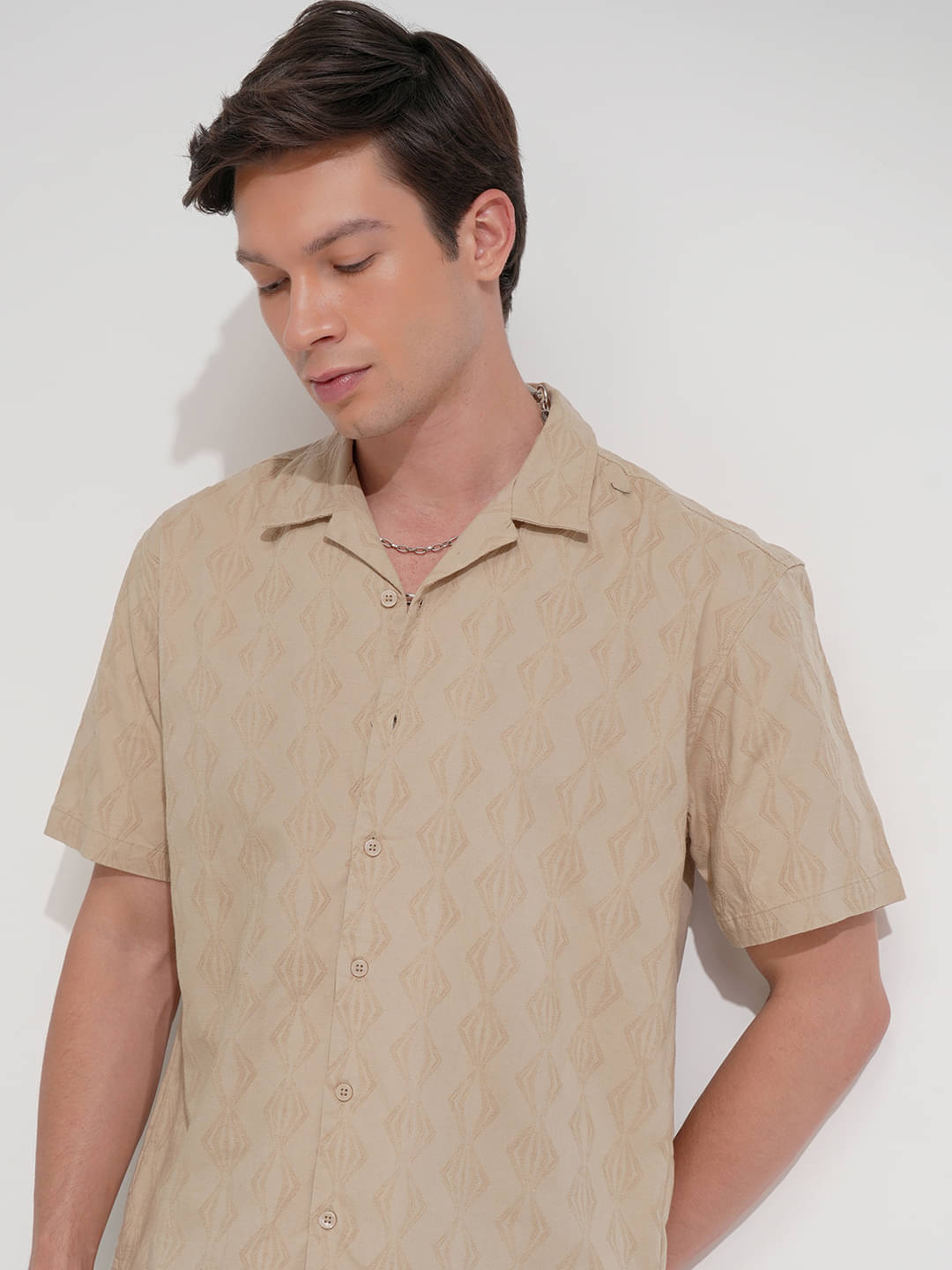     			Highlander Cotton Blend Relaxed Fit Self Design Half Sleeves Men's Casual Shirt - Beige ( Pack of 1 )