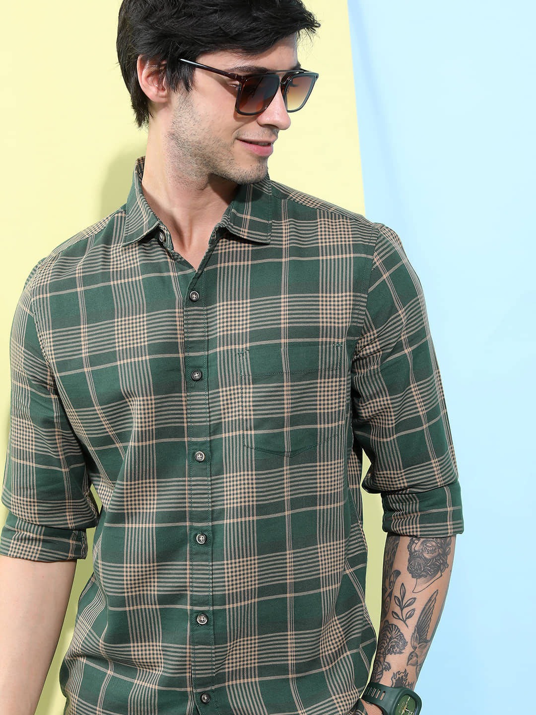 Highlander Cotton Blend Slim Fit Checks Full Sleeves Men's Casual Shirt - Green ( Pack of 1 )