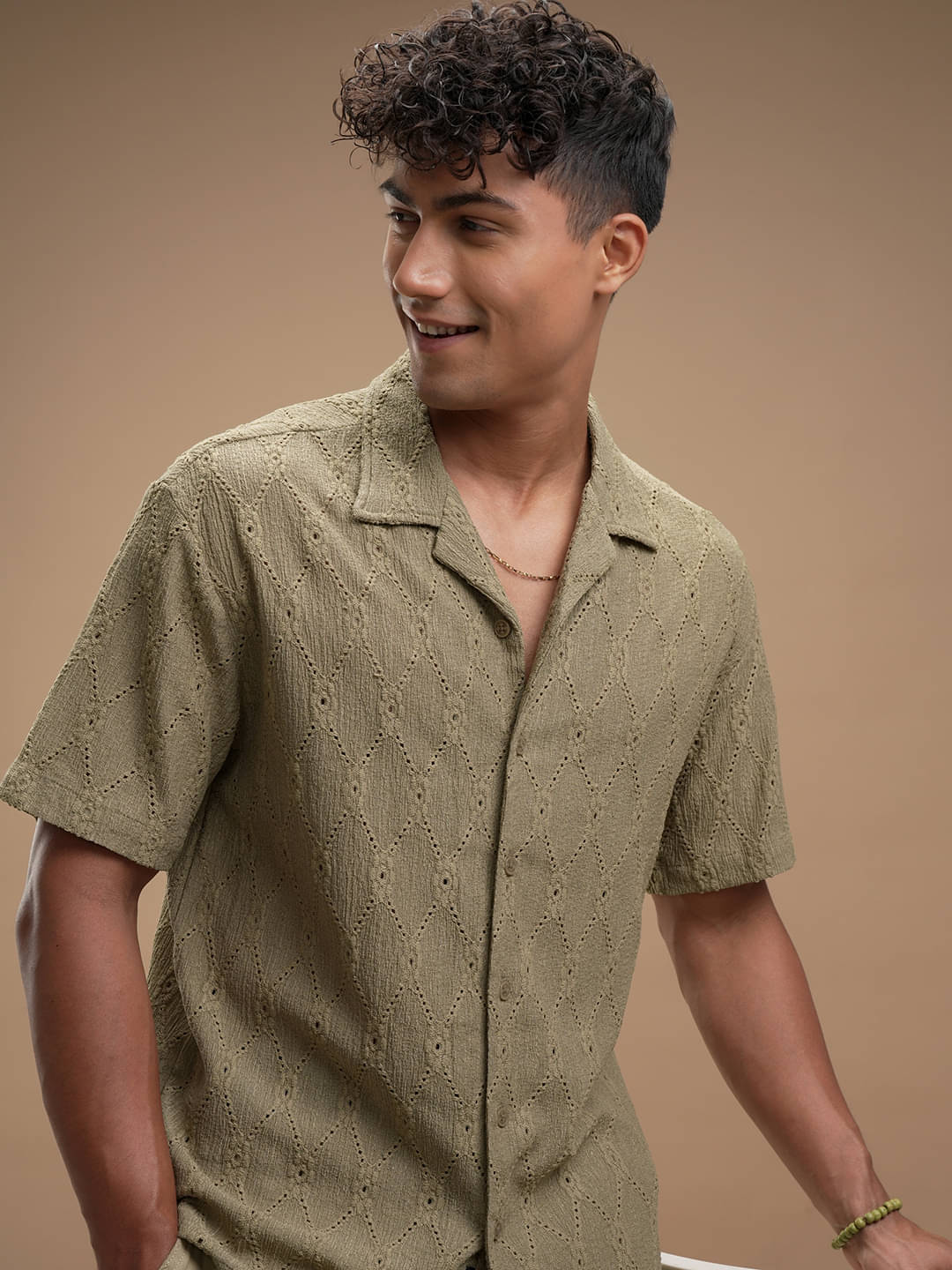     			Highlander Polyester Relaxed Fit Self Design Half Sleeves Men's Casual Shirt - Olive ( Pack of 1 )